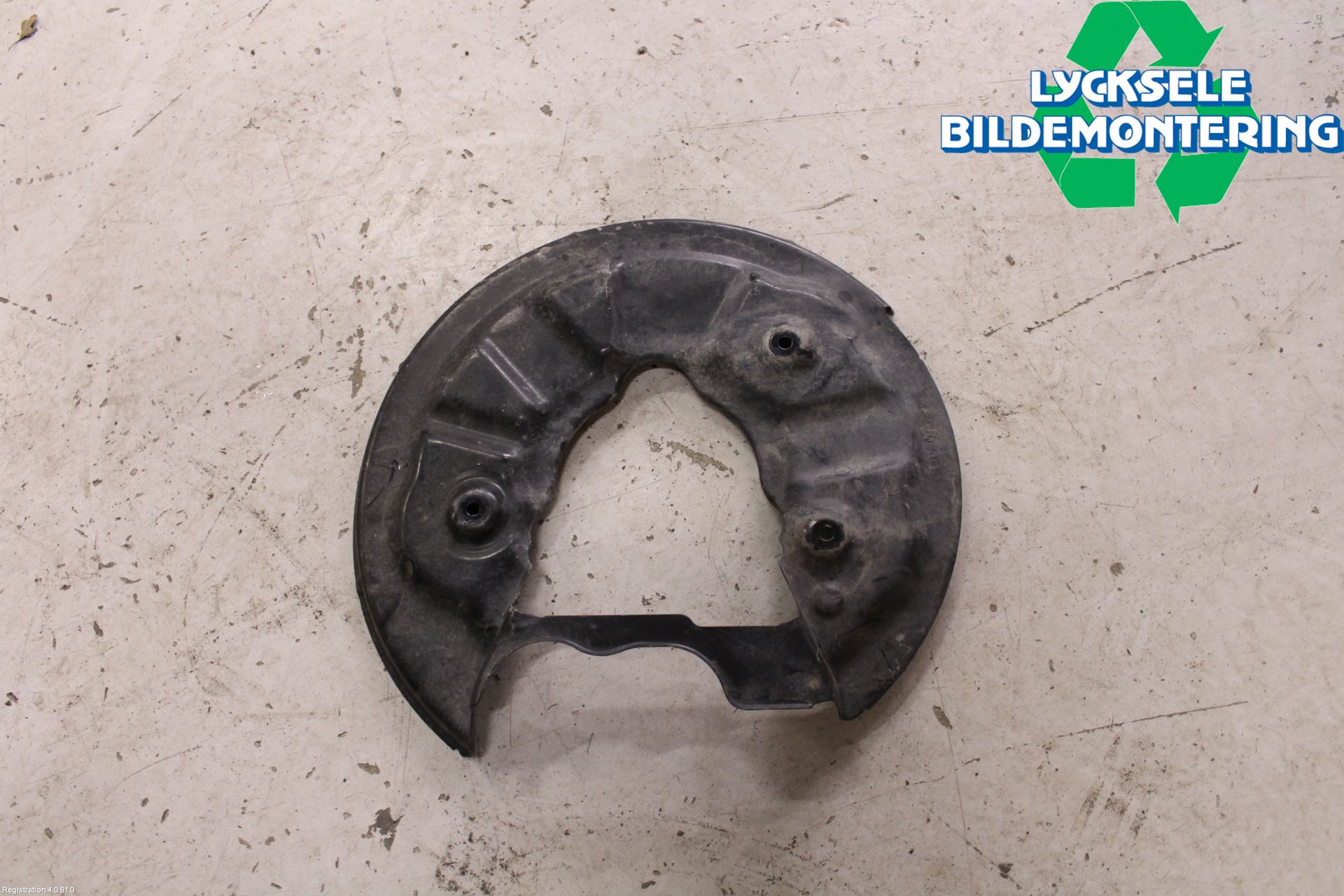 Volkswagen VW PASSAT 15-19 Bromssköld Bak