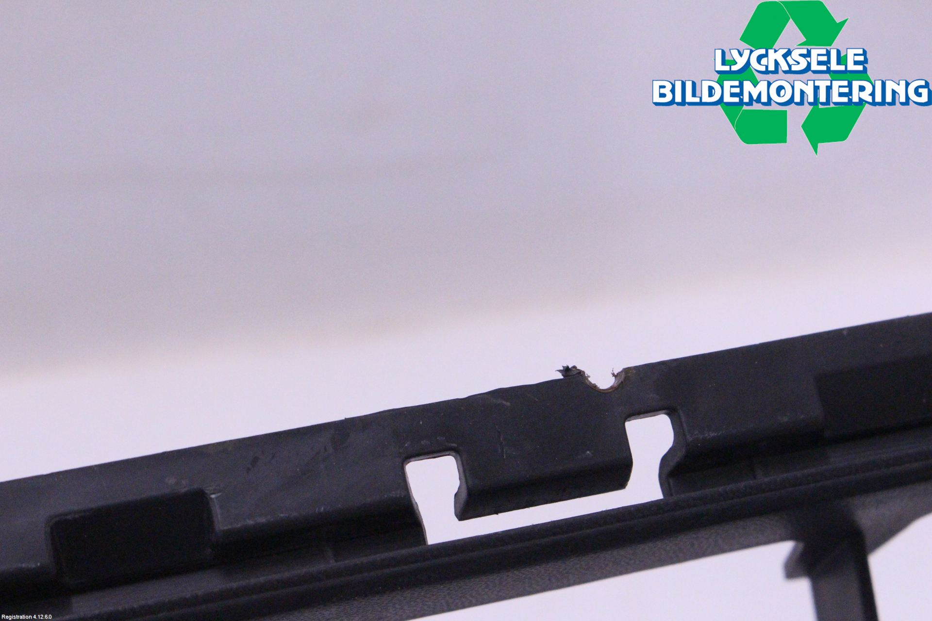 Volkswagen VW GOLF / E-GOLF VII 13-20 Grill-Galler
