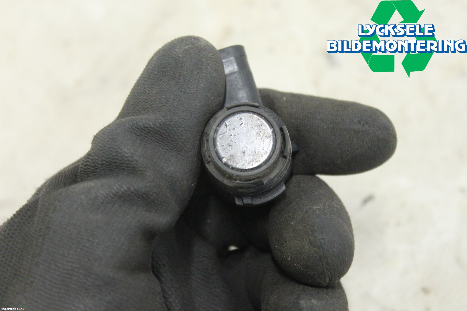 Volkswagen VW PASSAT 15-19 Parkeringshjälp Frontsensor