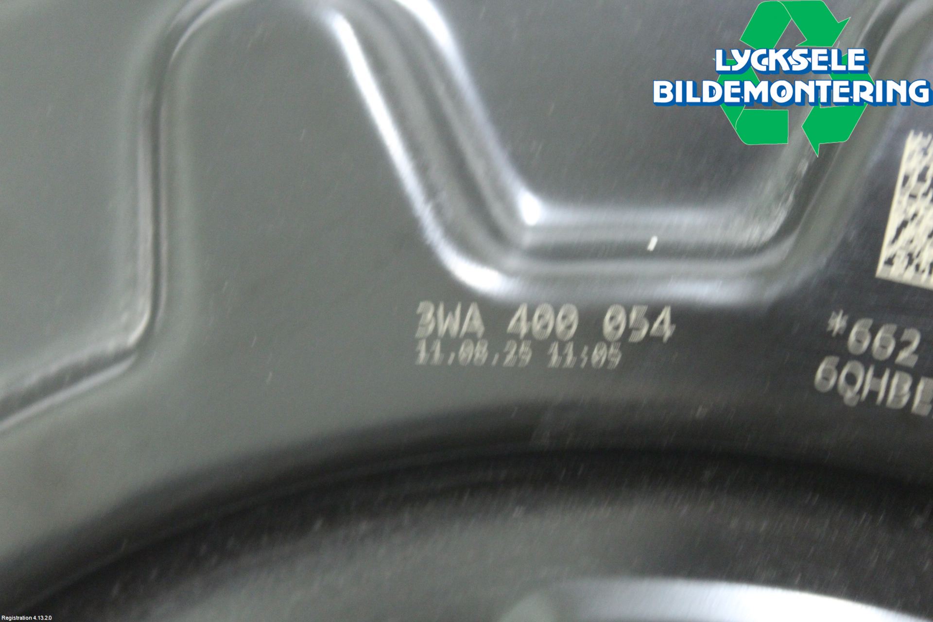 Volkswagen VW PASSAT 24- Bromssköld Fram