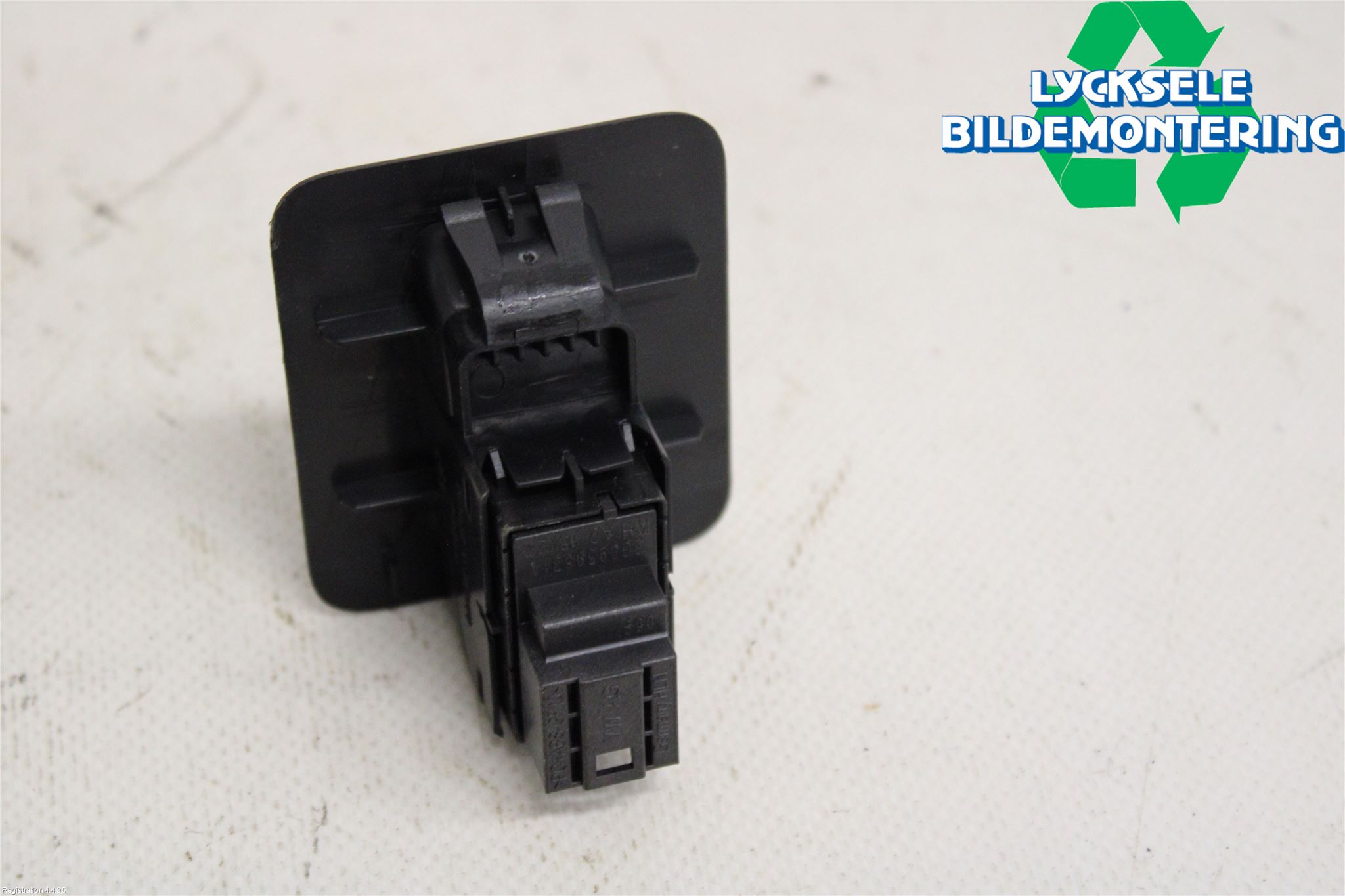 Cupra LEON 21- Strömställare Baklucka