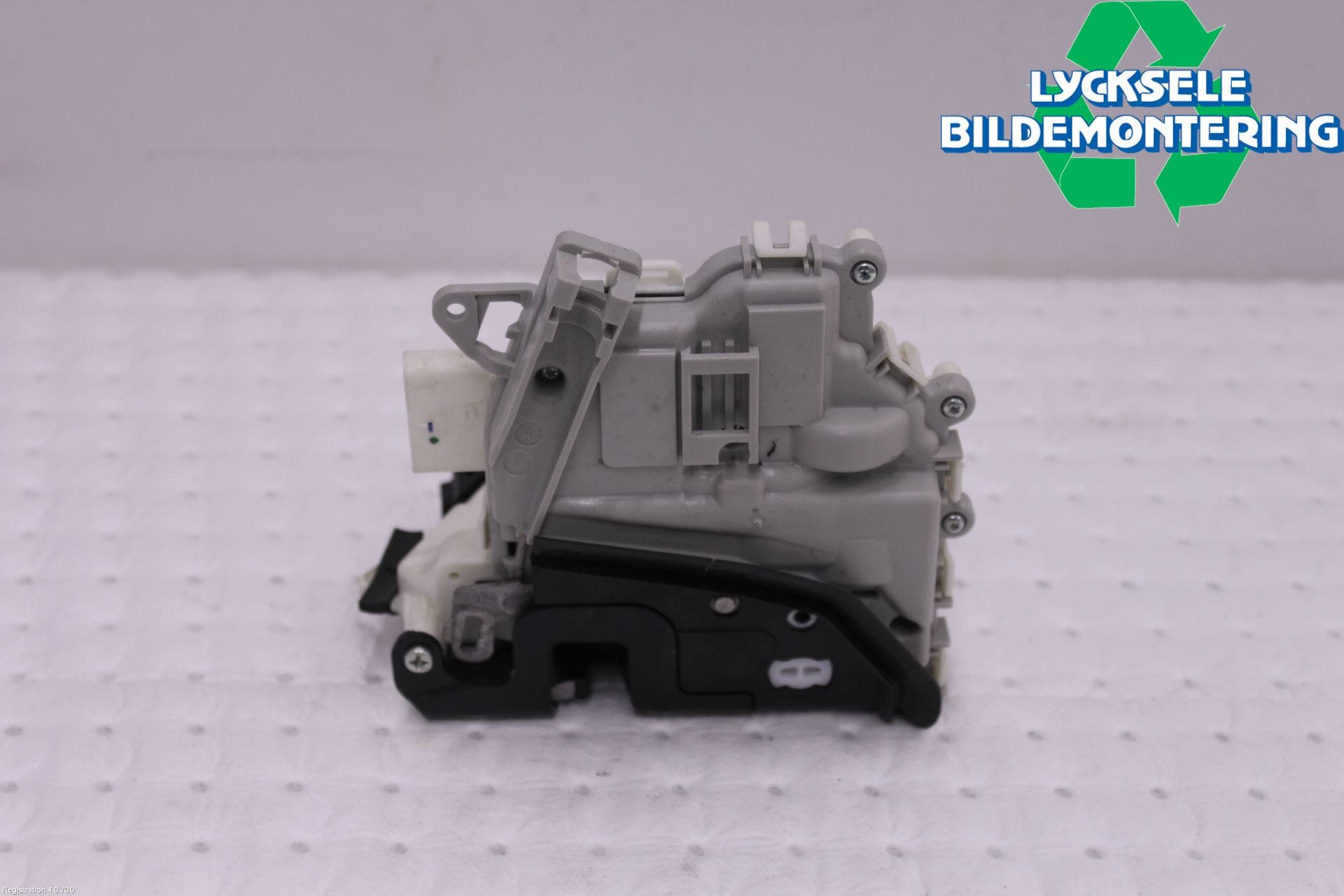 Audi Q3 8U 12-18 Låskista-Dörrlås