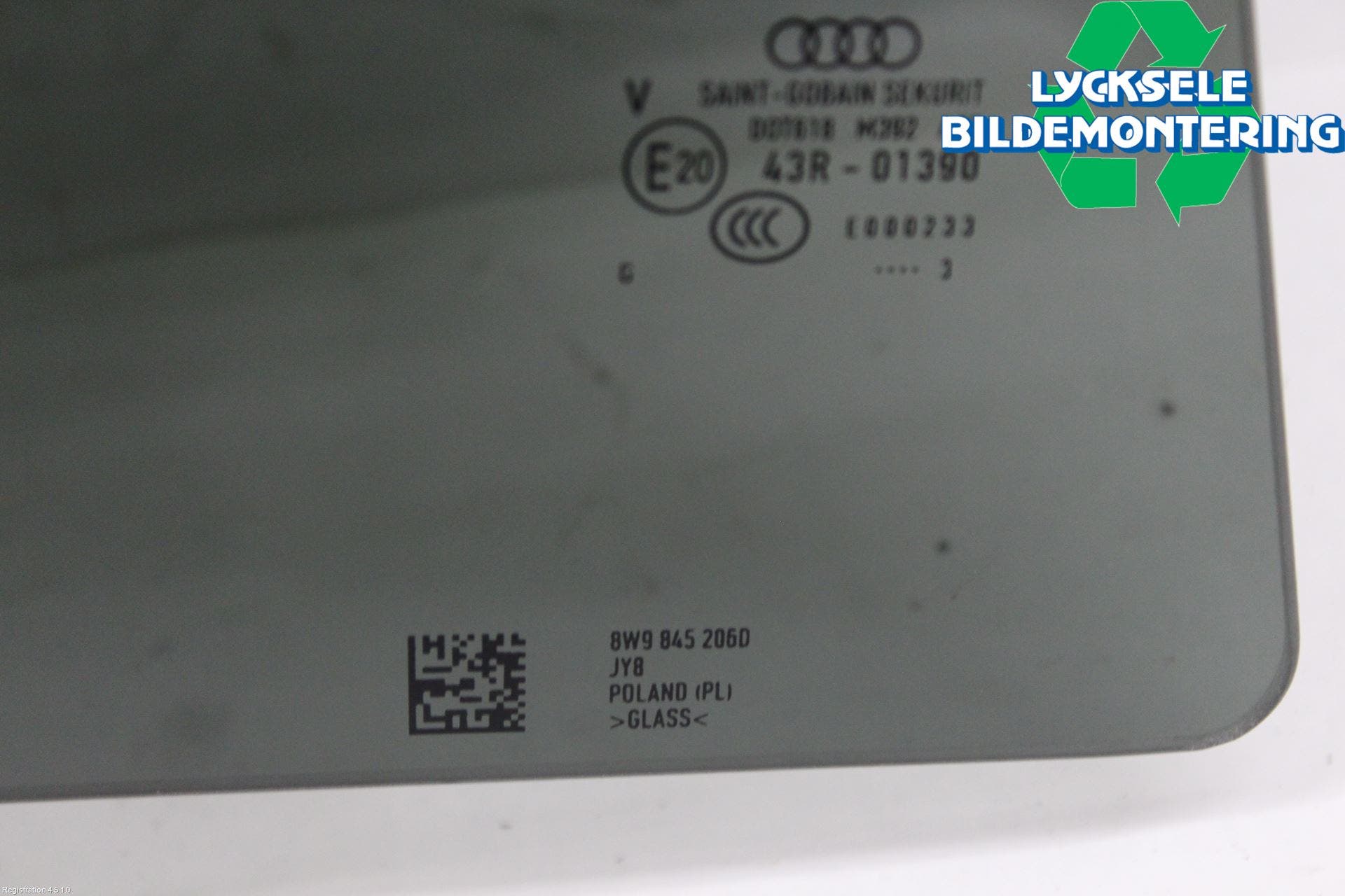 Audi A4/S4 B9 20- Dörruta Bak Höger