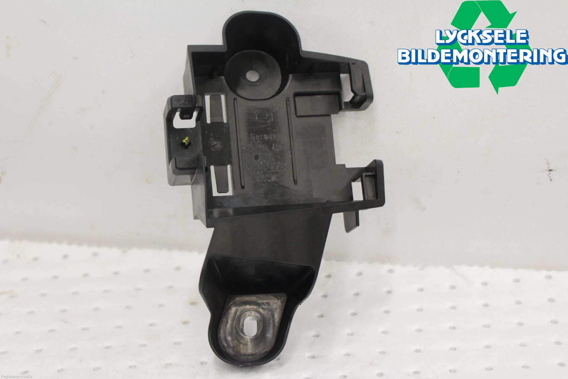 Skoda SUPERB 16-24 Stötfångardel Bak Hö