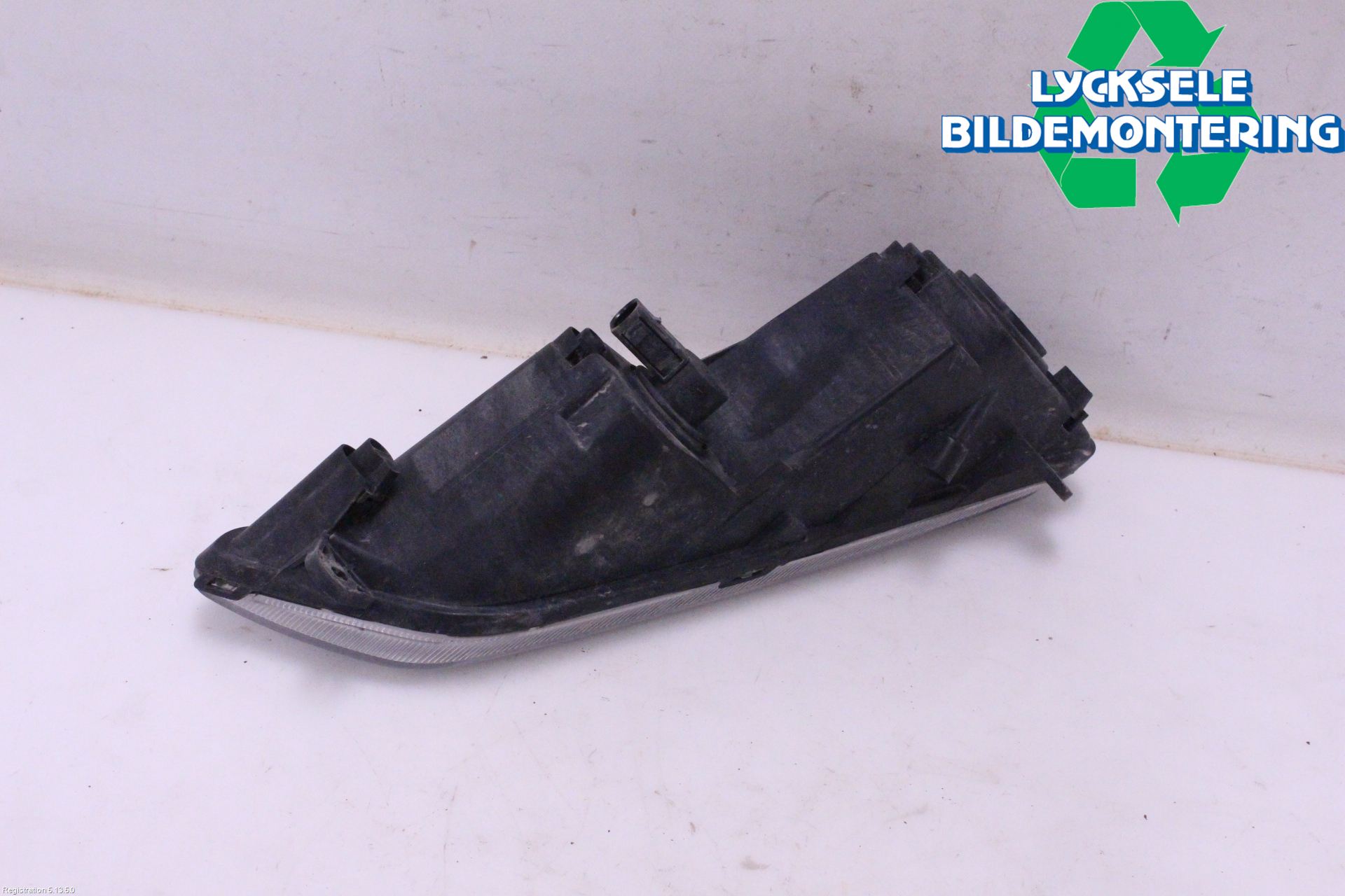 Volkswagen VW PASSAT 11-14 Dimljus-Varselljus Fram