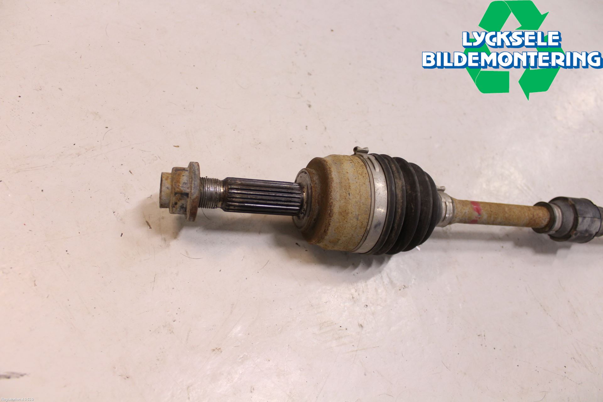 Mitsubishi SPACE STAR 13- Drivaxel Fram Höger