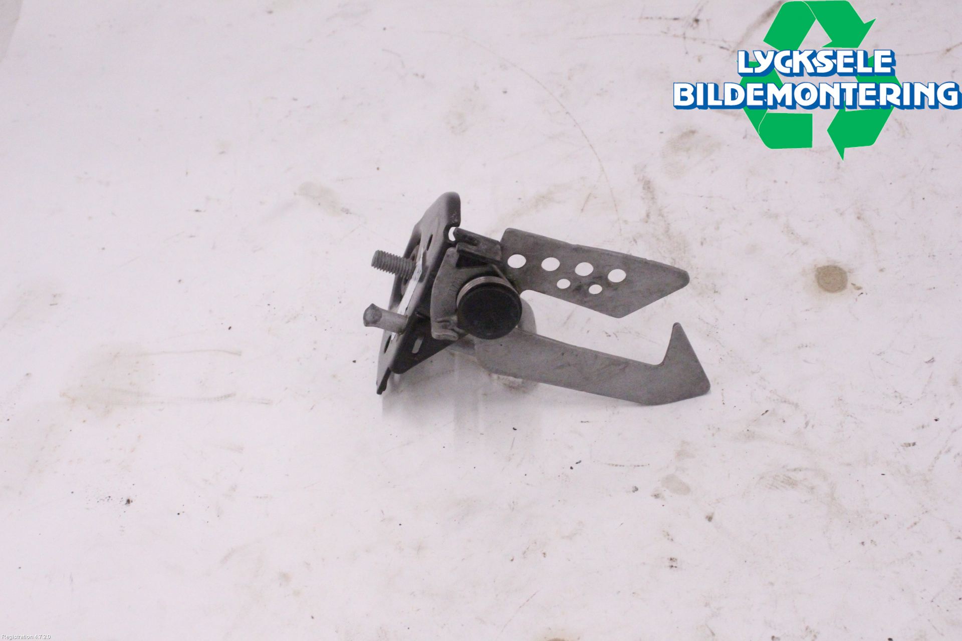 BMW 5 F10/F11/F18 09-17 Huv Spärr
