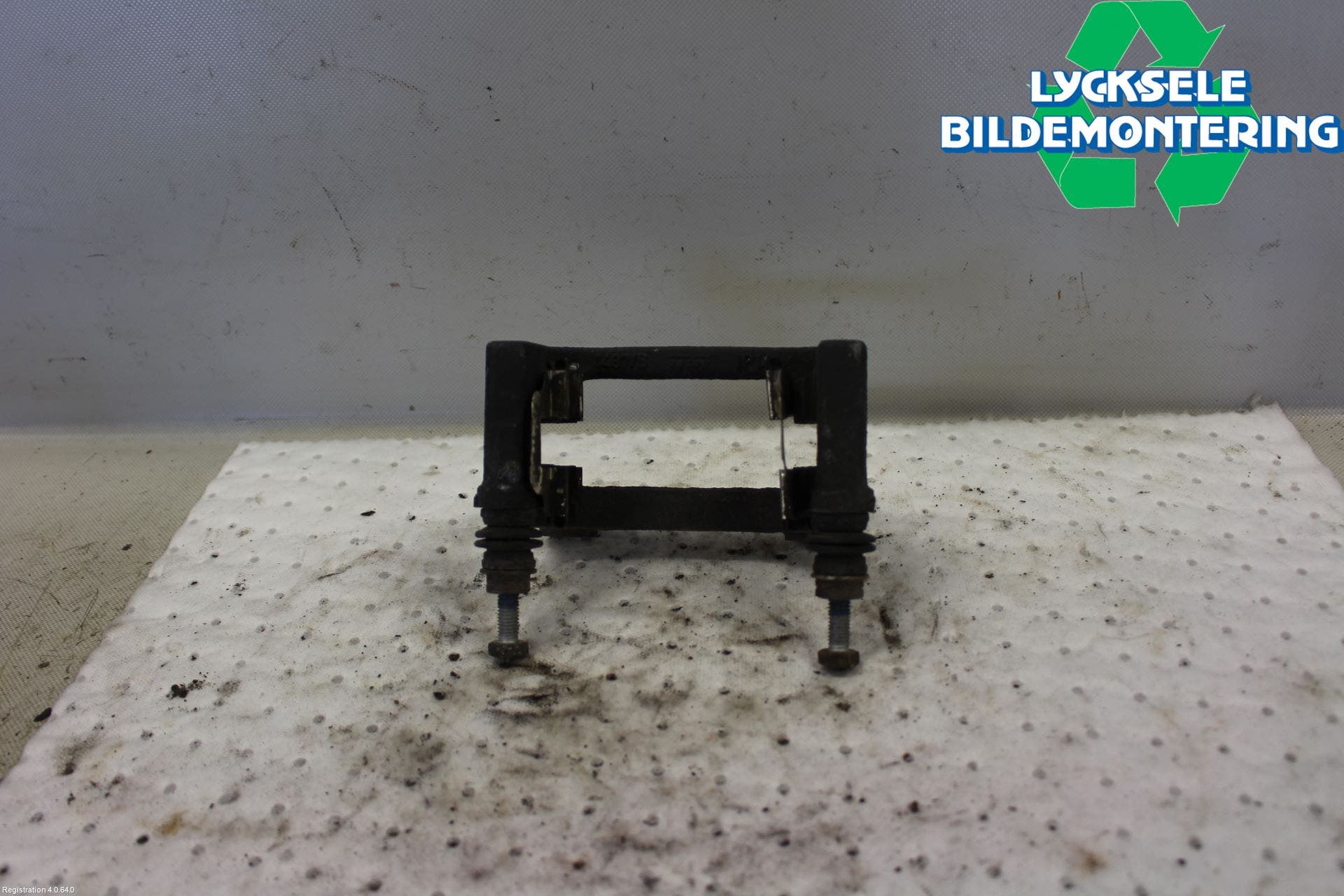 Ford MONDEO 07-15 Bromsokshållare