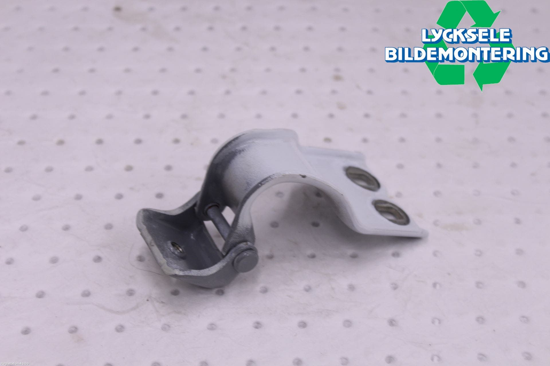 Ford KUGA 08-12 Bakluckegångjärn Vä