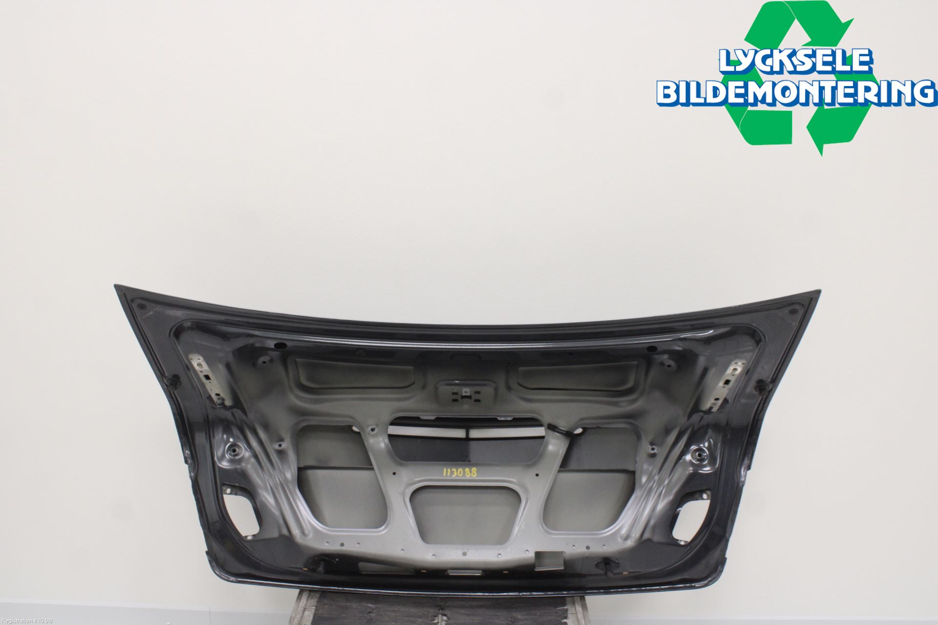Mercedes-Benz MB E-KLASS (W212) 09-16 Baklucka (Ej Med Ruta)