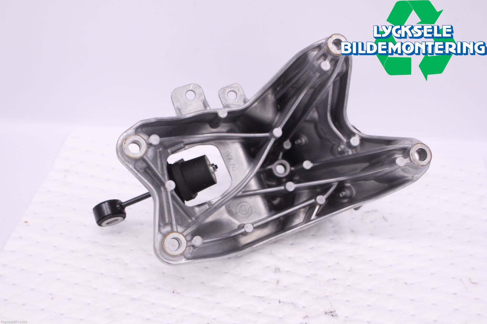 Audi A4/S4 B9 20- Motorfäste