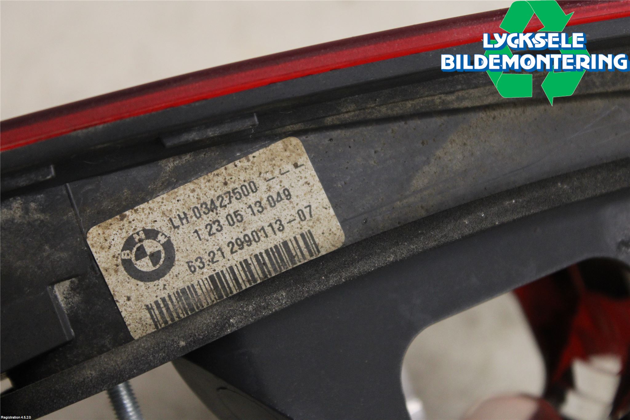 BMW X1 E84 10-15 Bakljus Lucka Vä