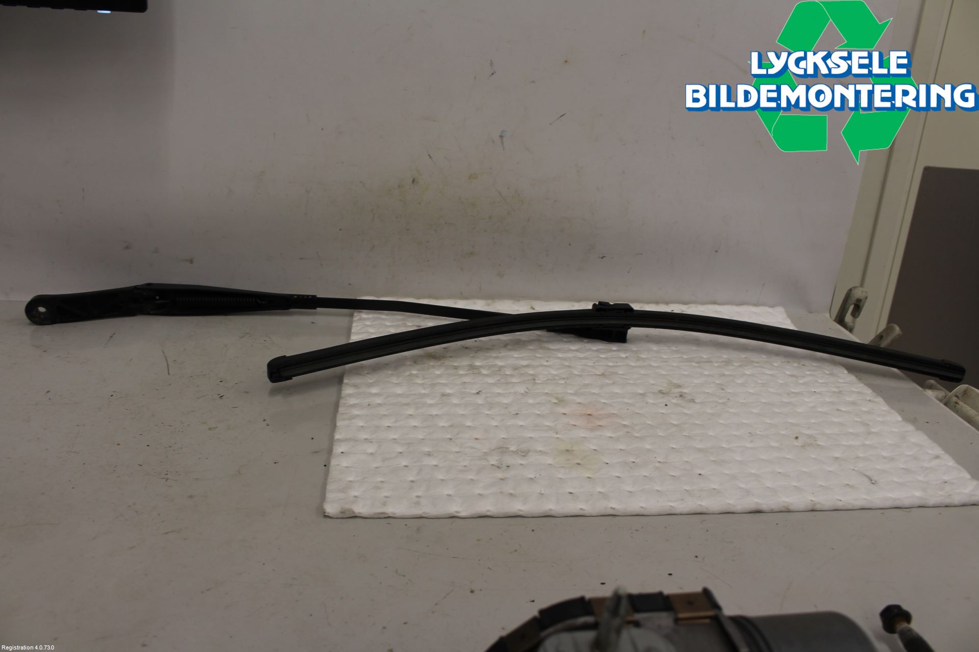Volkswagen VW GOLF PLUS/CROSS GOLF 04-14 Torkararm Armar Vindruta
