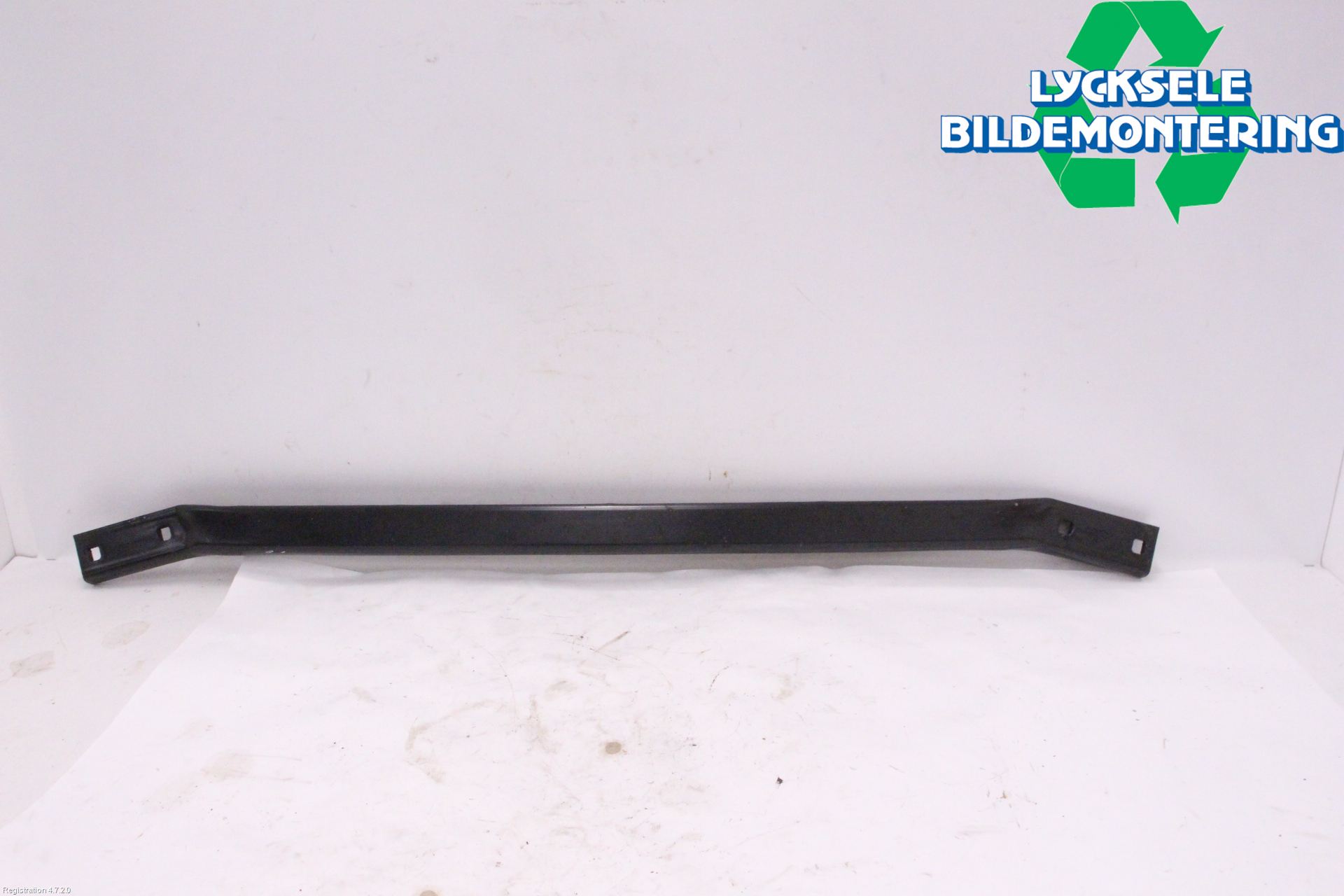 BMW 5 F10/F11/F18 09-17 Front Huvlåsplåt-Balk