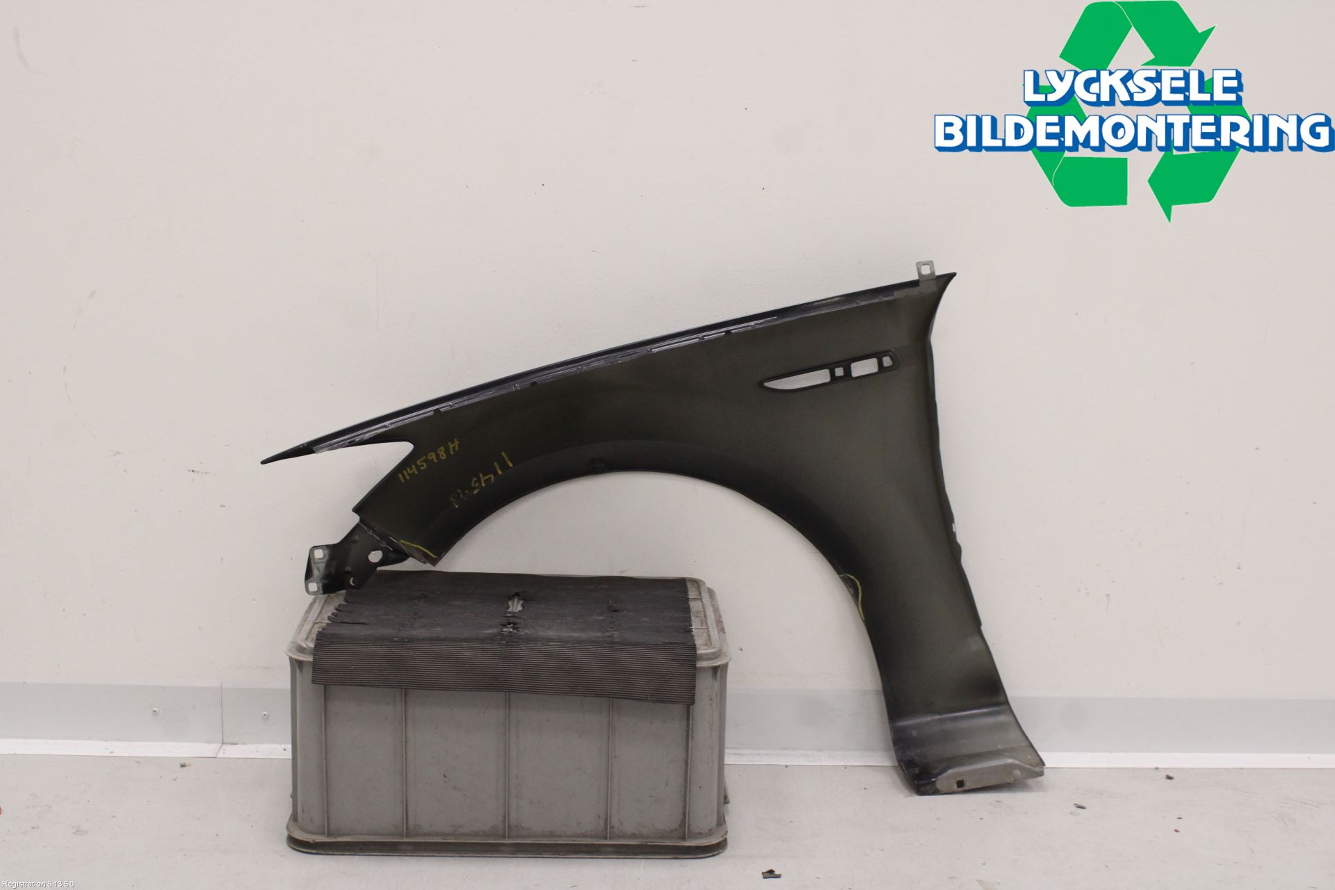 Ford MONDEO 07-15 Skärm Fram Höger