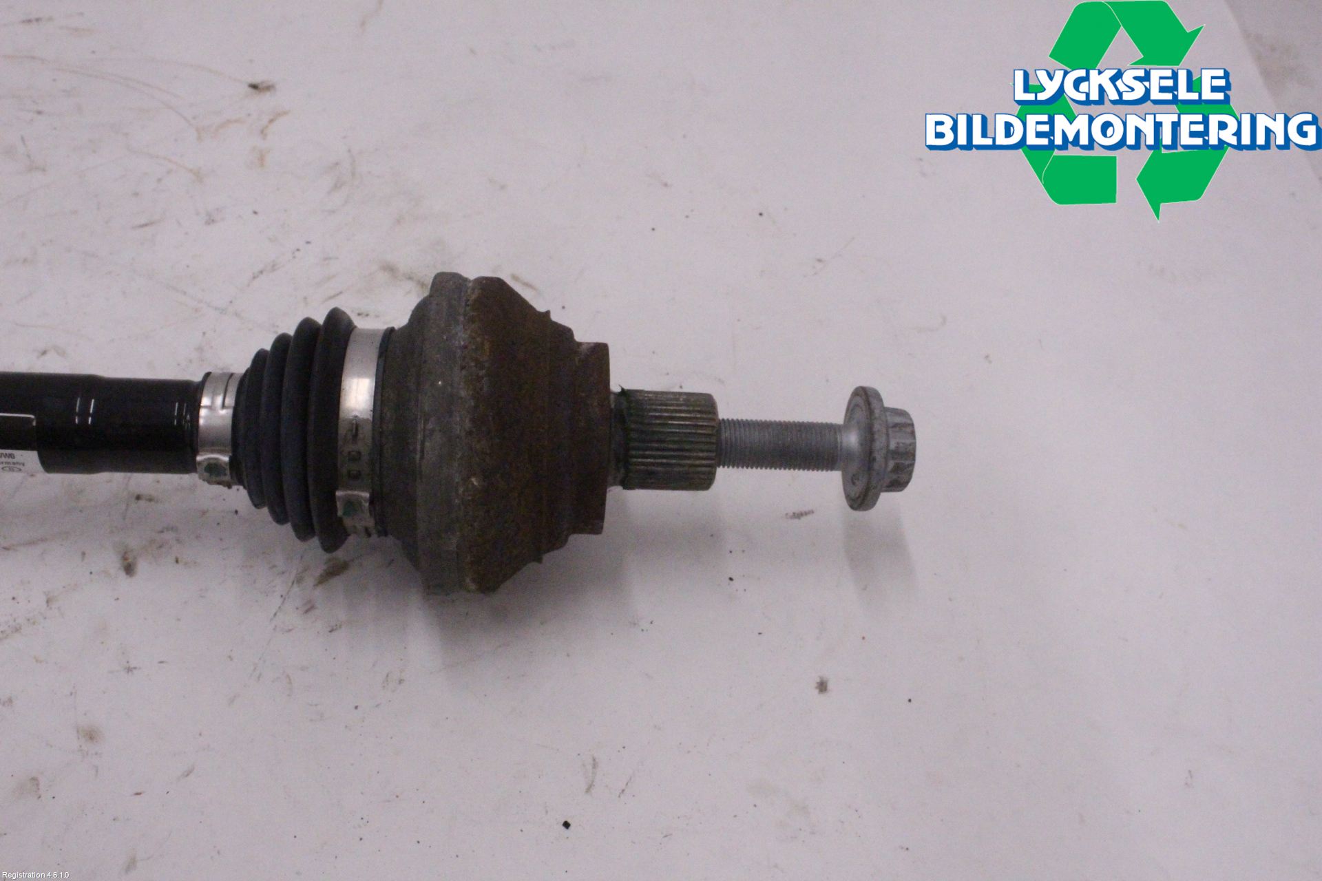 Volkswagen VW ID.4 21- Drivaxel Bak Vänster