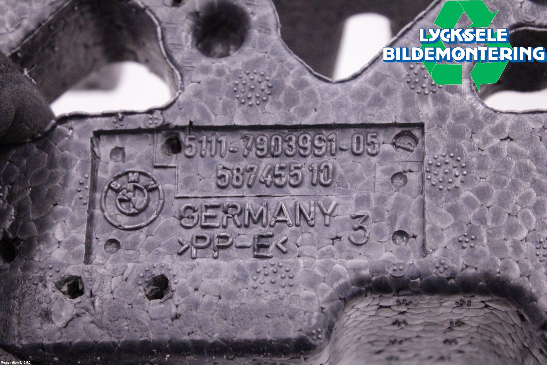 BMW 5 F10/F11/F18 09-17 Stötfångar Deformelement Fram