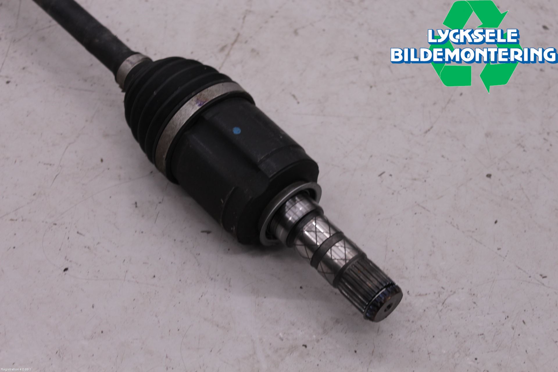 Subaru XV 12-17 Drivaxel Fram Vänster