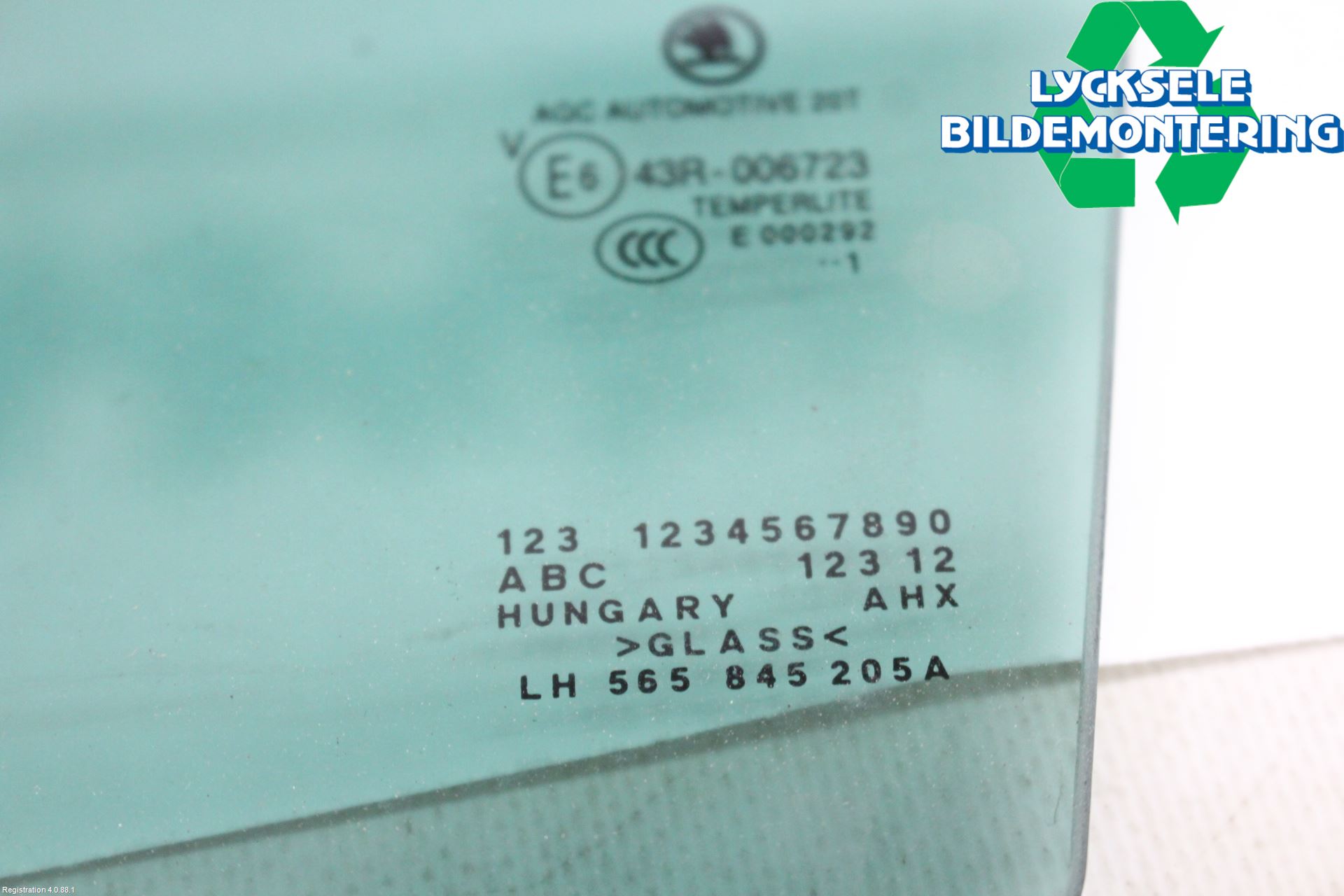 Skoda KODIAQ 17-24 Dörruta Bak Vänster