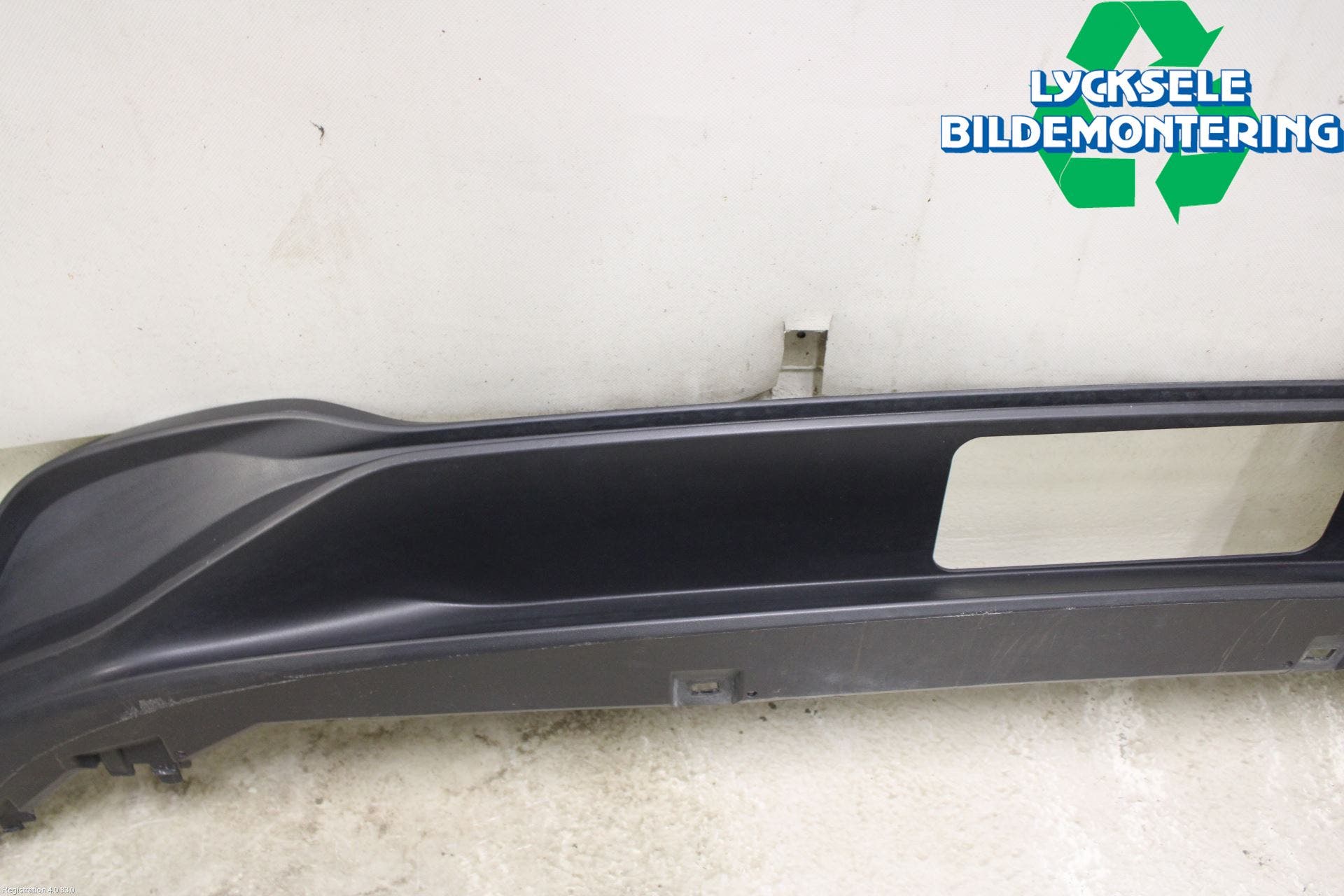 Volkswagen VW GOLF / E-GOLF VIII 20- Spoiler Bak