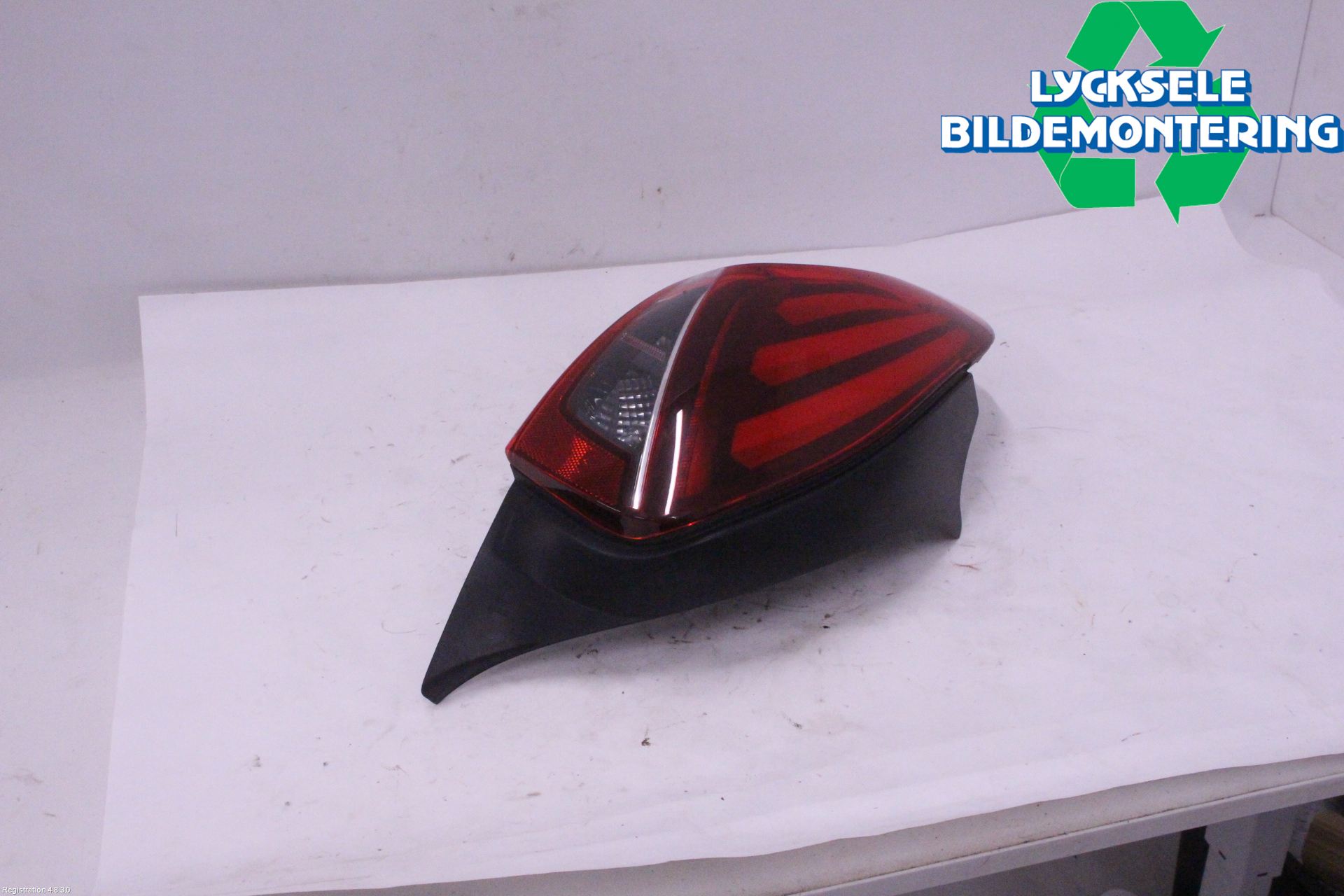 Peugeot PEUGOT 208 16-19 Bakljus Vänster