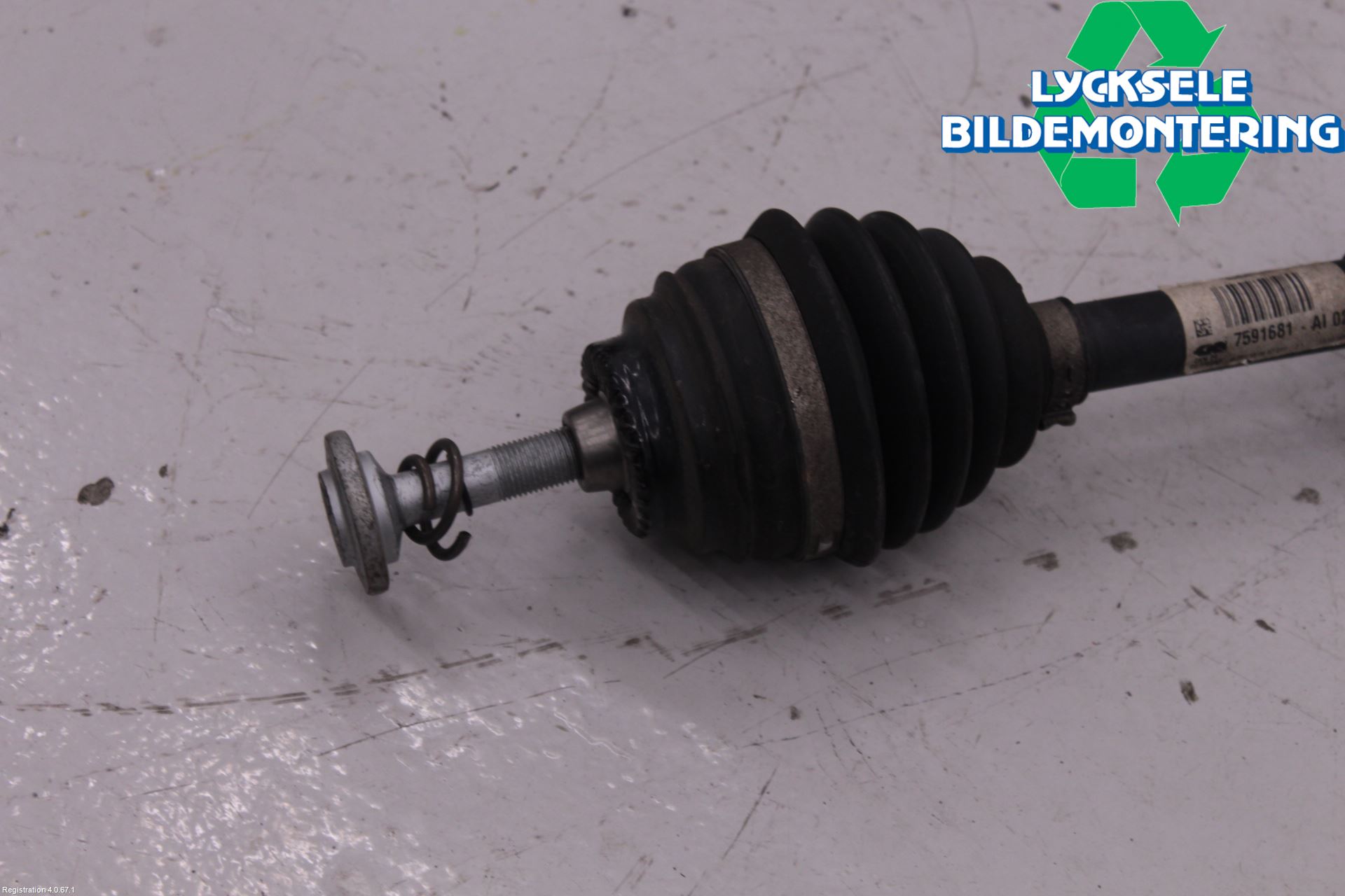 BMW X1 E84 10-15 Drivaxel Fram Vänster