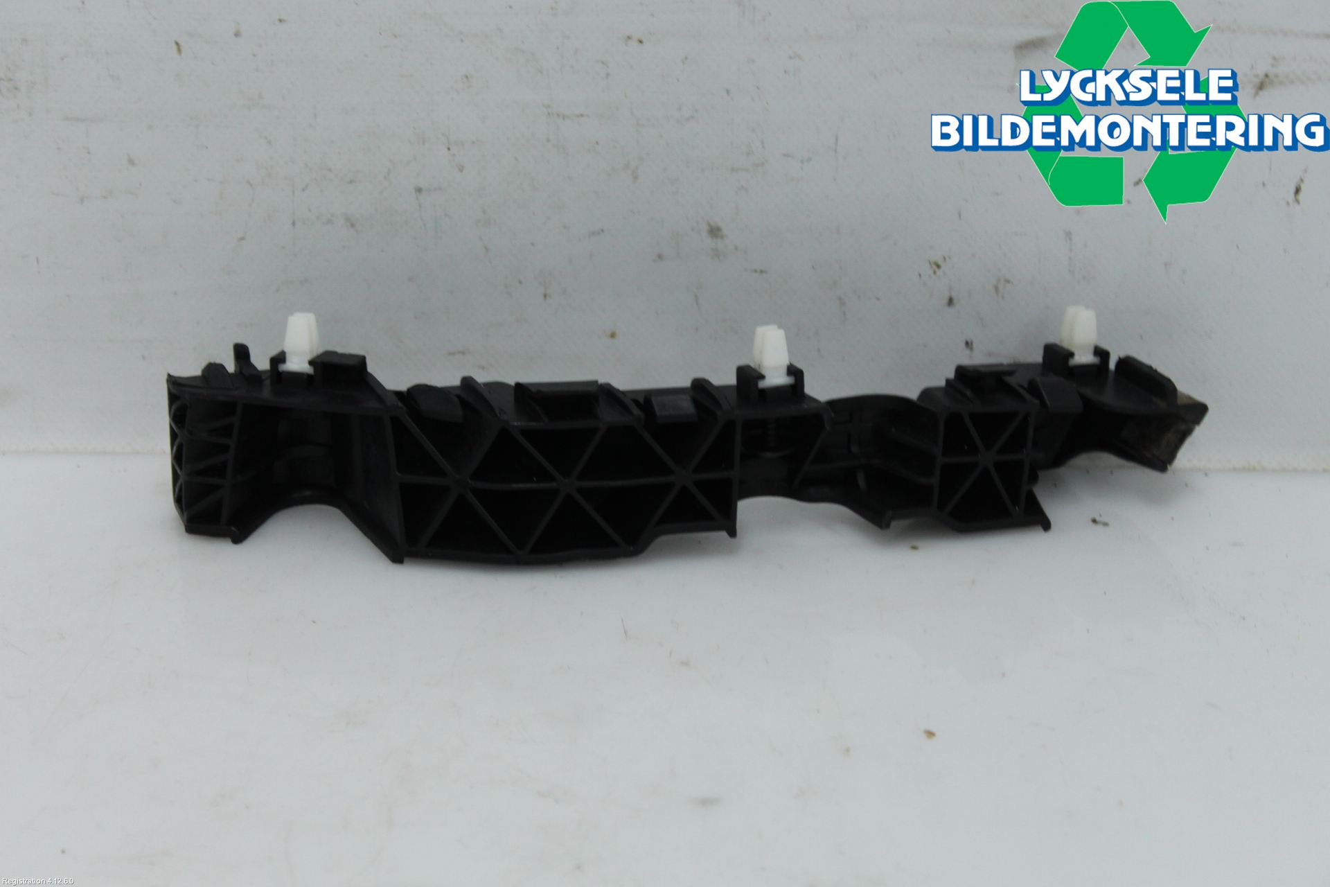 Kia STONIC 18->> Stötfångarfäste Fram Vä