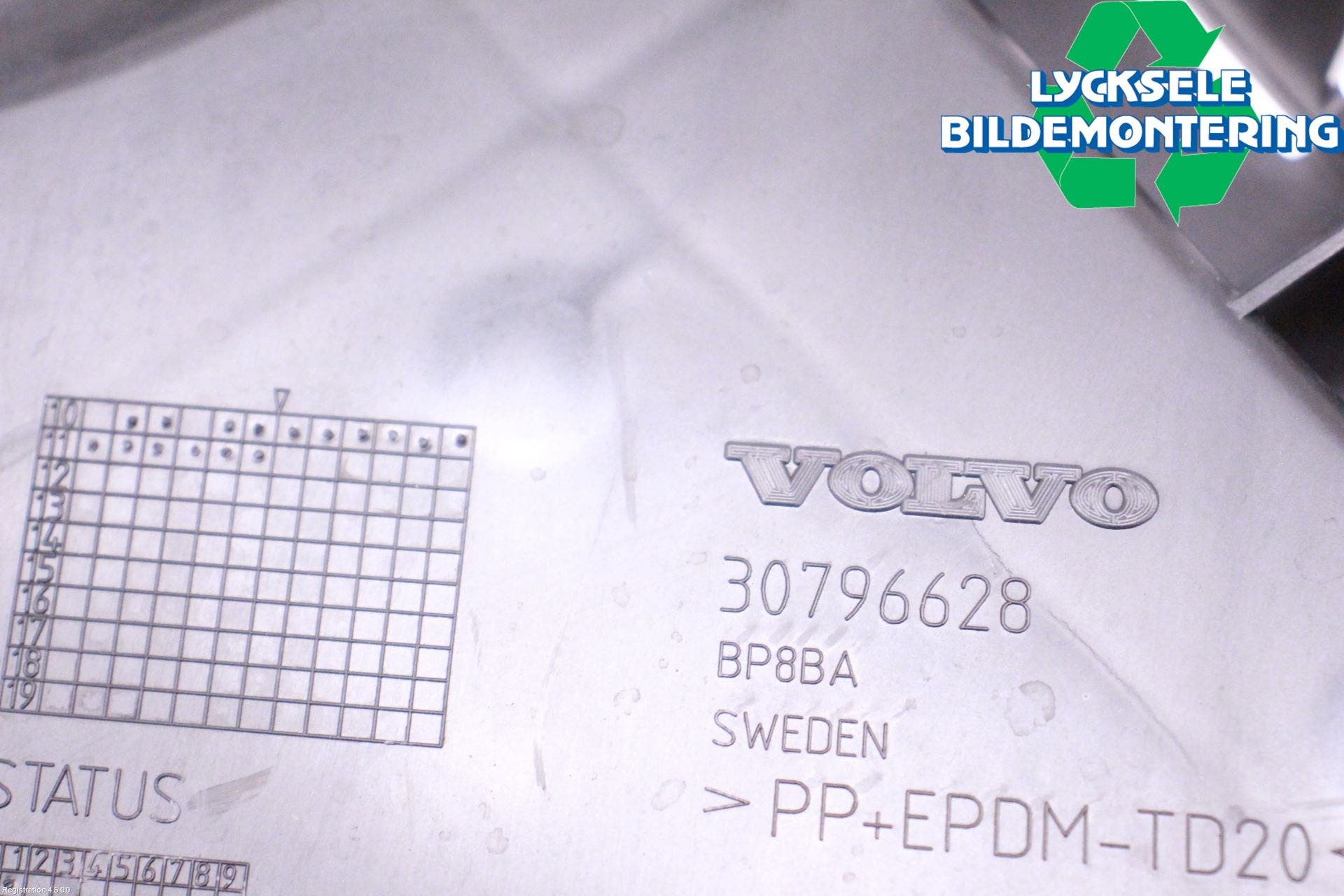 Volvo S60 11-13 Stötfångarfäste Bak Hö