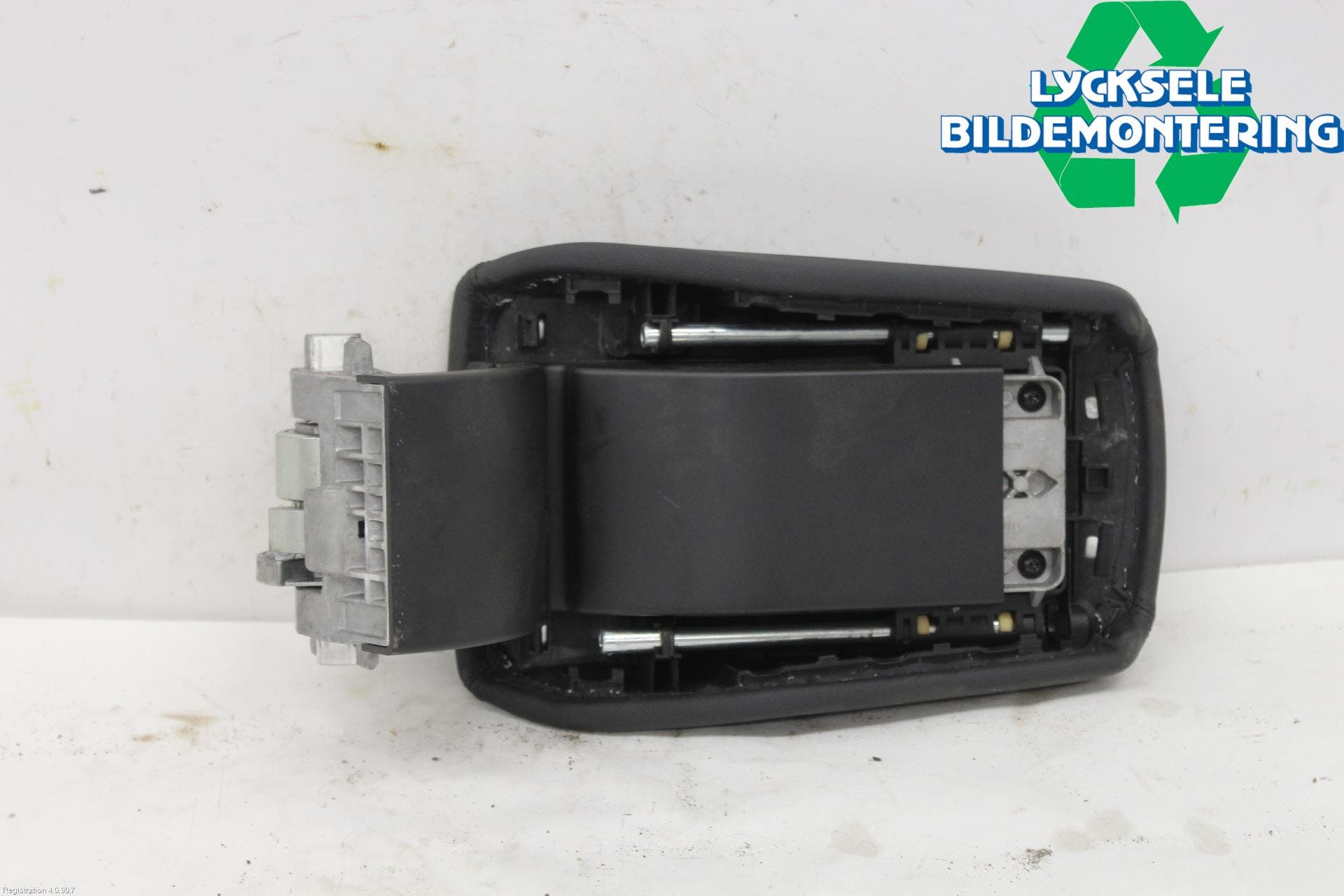 Audi E-TRON, S GE 19- Inredning Armstöd