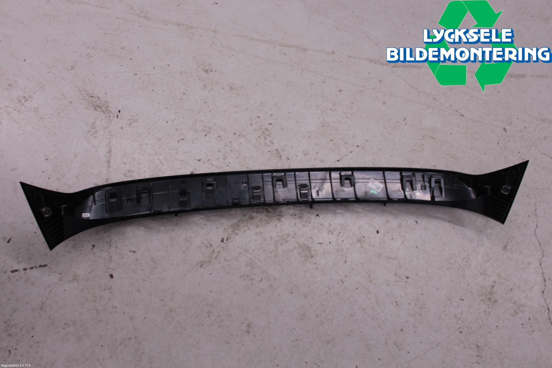 Volkswagen VW T-CROSS 19- Spoiler Baklucka