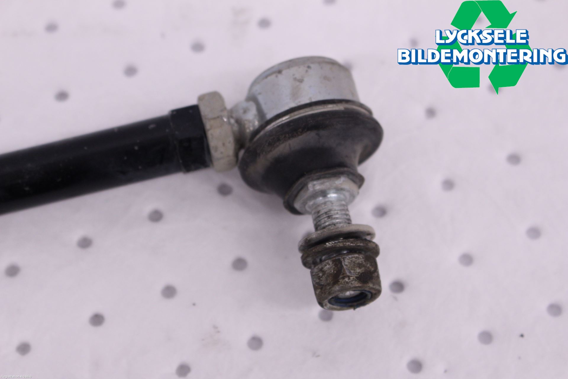 Nissan PATROL Bärarmsstag Fram Vänster