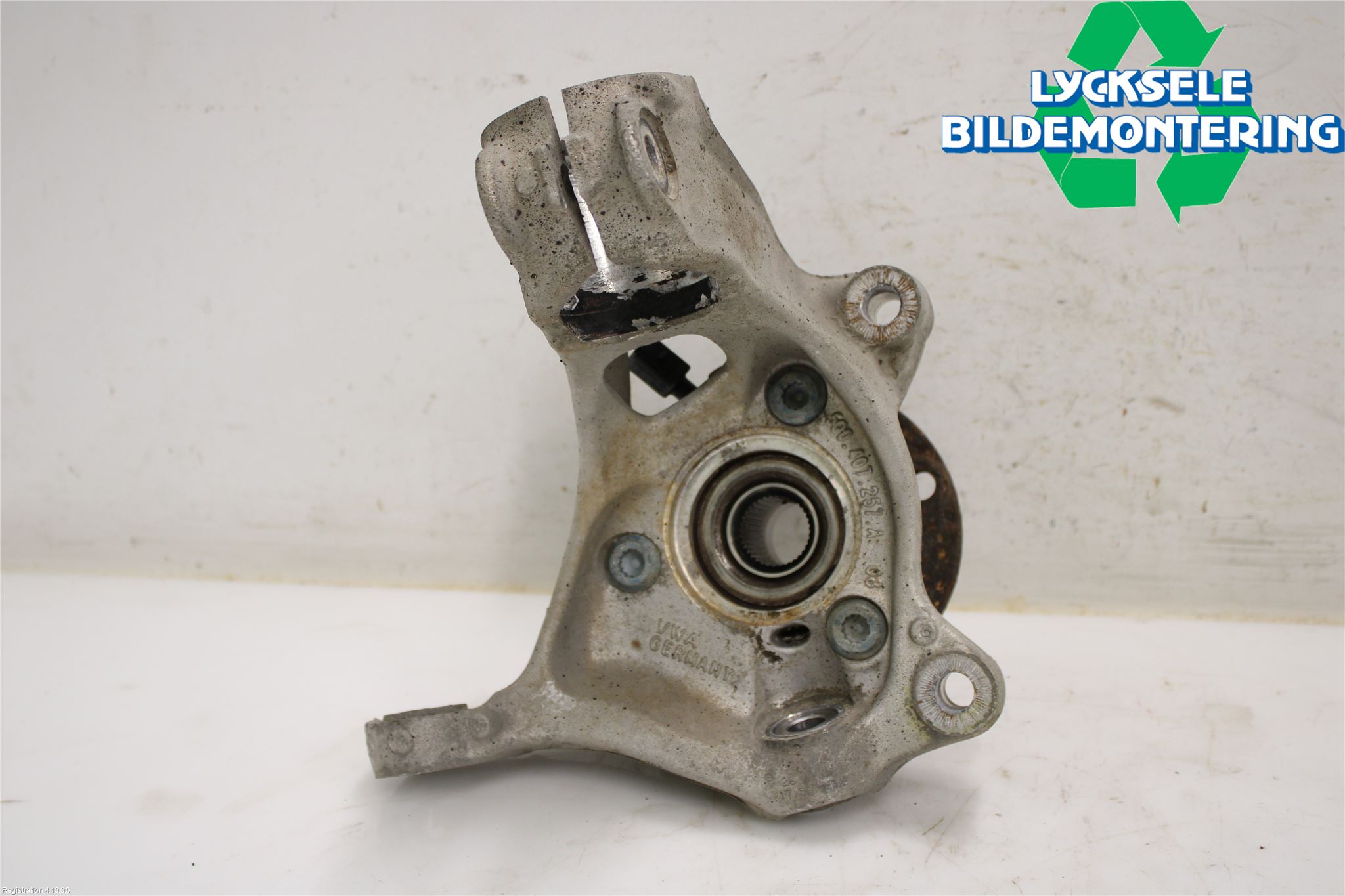 Audi A3/S3 8V 13-20 Styrspindel Lagerhus Vä