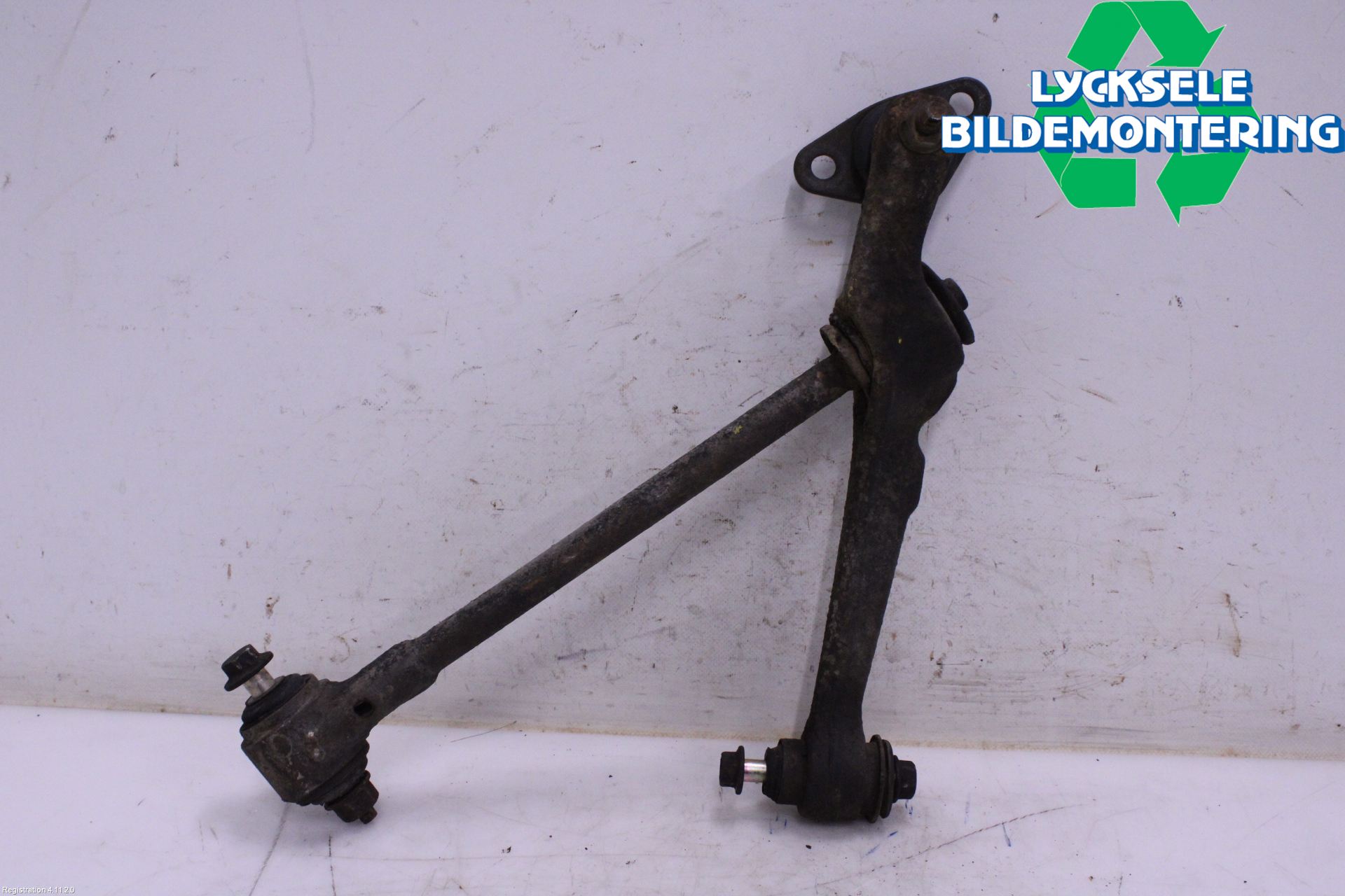 Volvo 940 91-98 Bärarm Fram Undre Hö