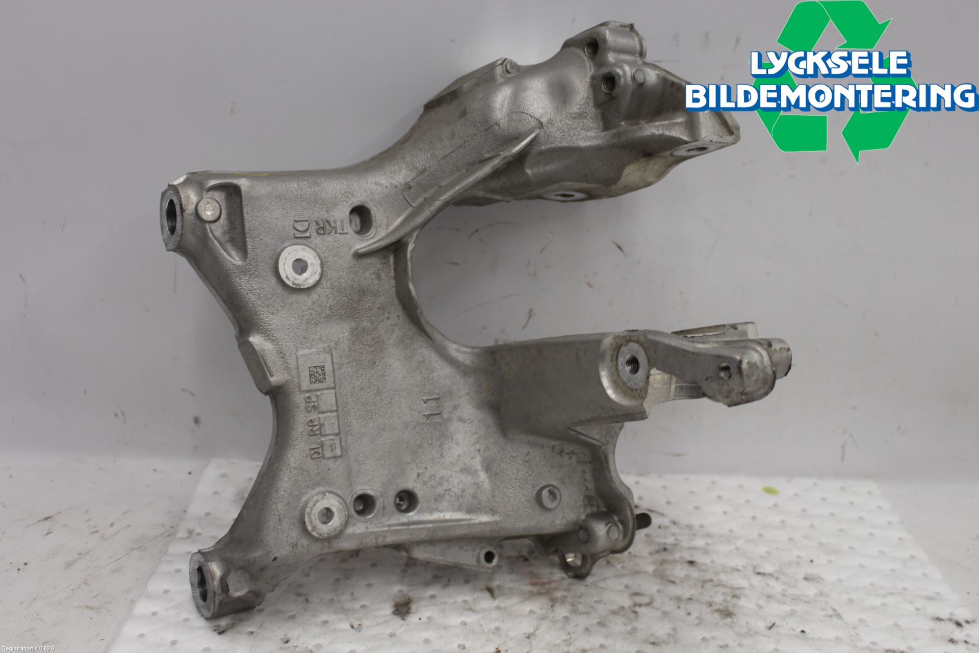 Audi Q5/SQ5 17- Framvagnsbalk