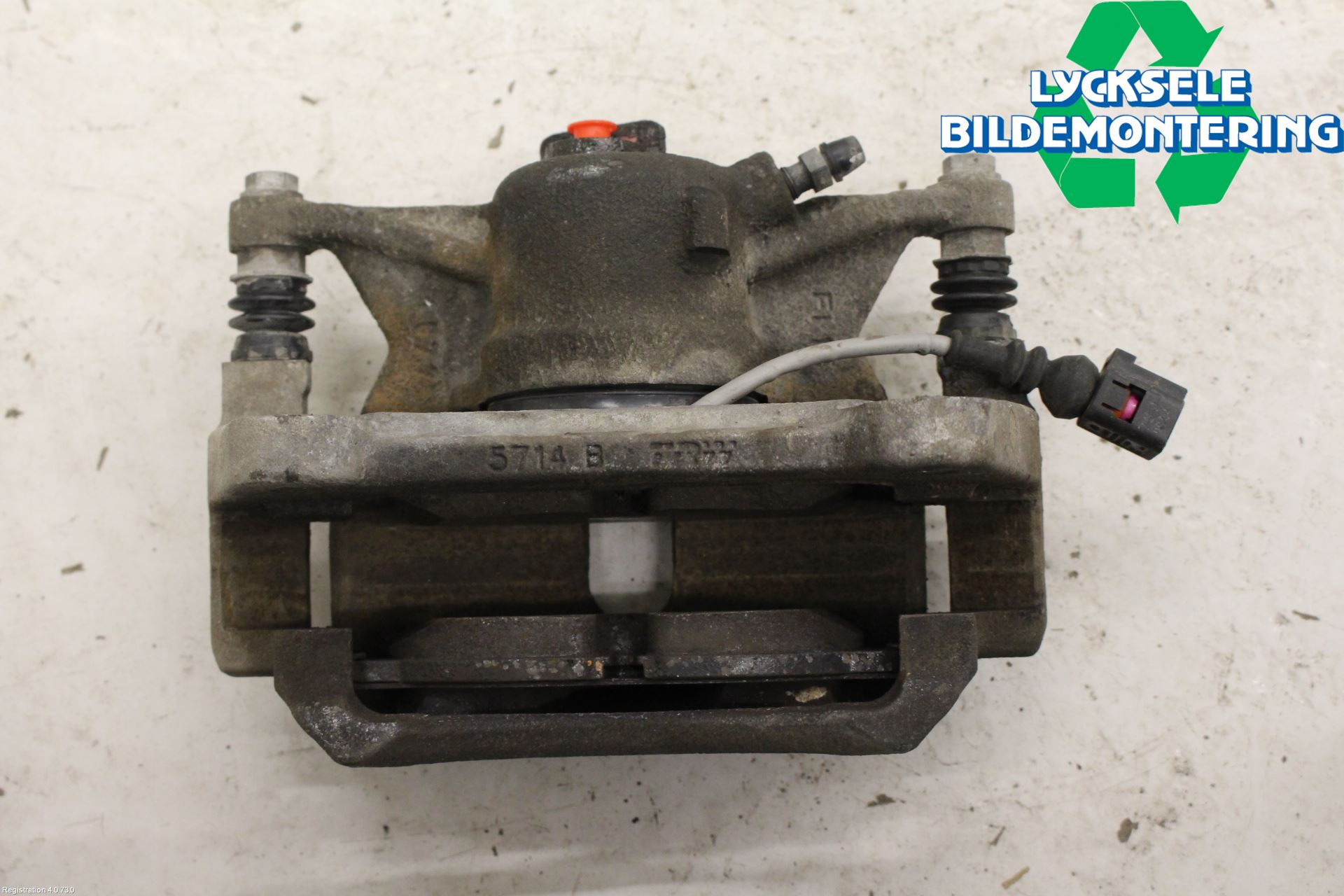 Volkswagen VW PASSAT 15-19 Bromsok Fram Höger