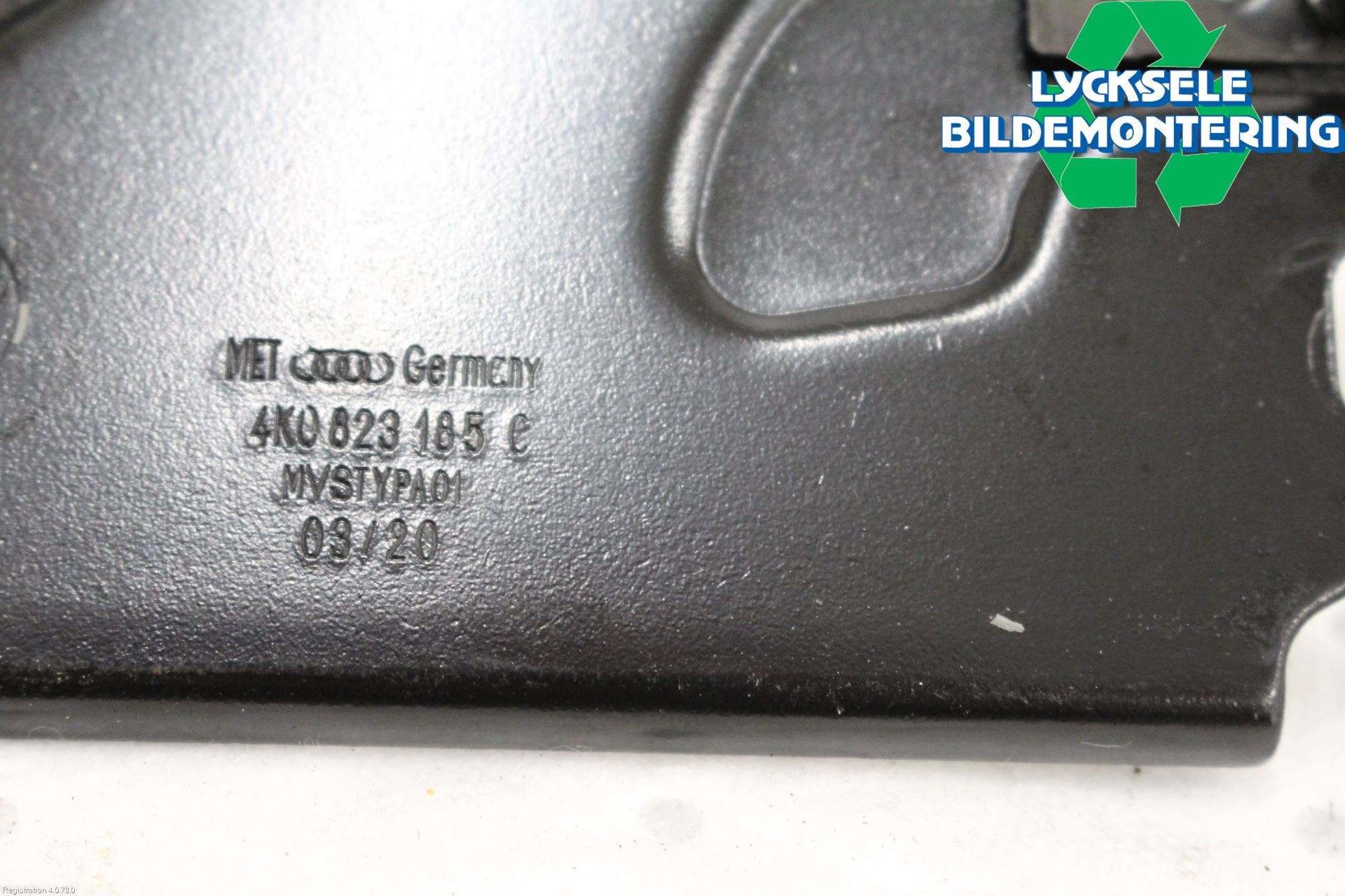 Audi A6 F2/C8 19- Huv Spärr