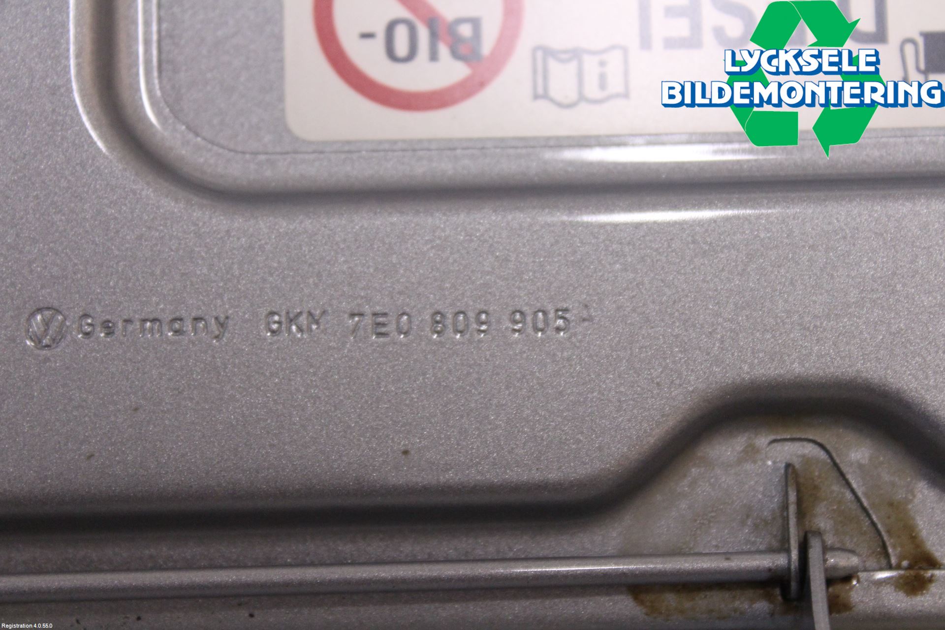 Volkswagen VW TRANSP/CARAVELLE (T6) 16-22 Tanklucka
