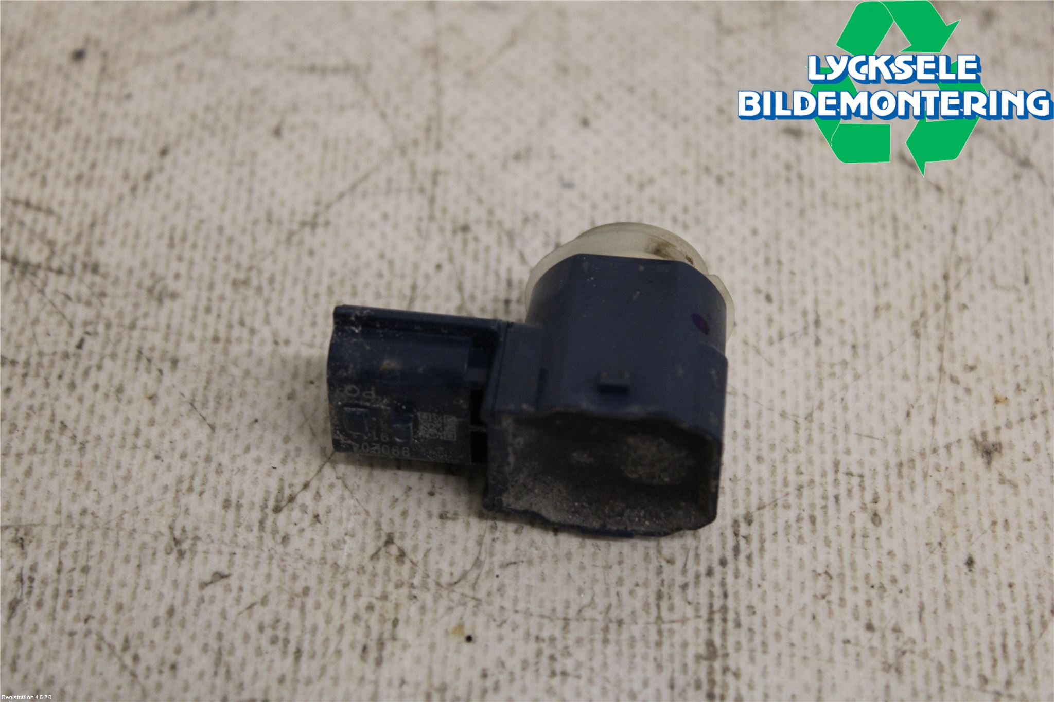 Mitsubishi OUTLANDER 13-21 Parkeringshjälp Backsensor