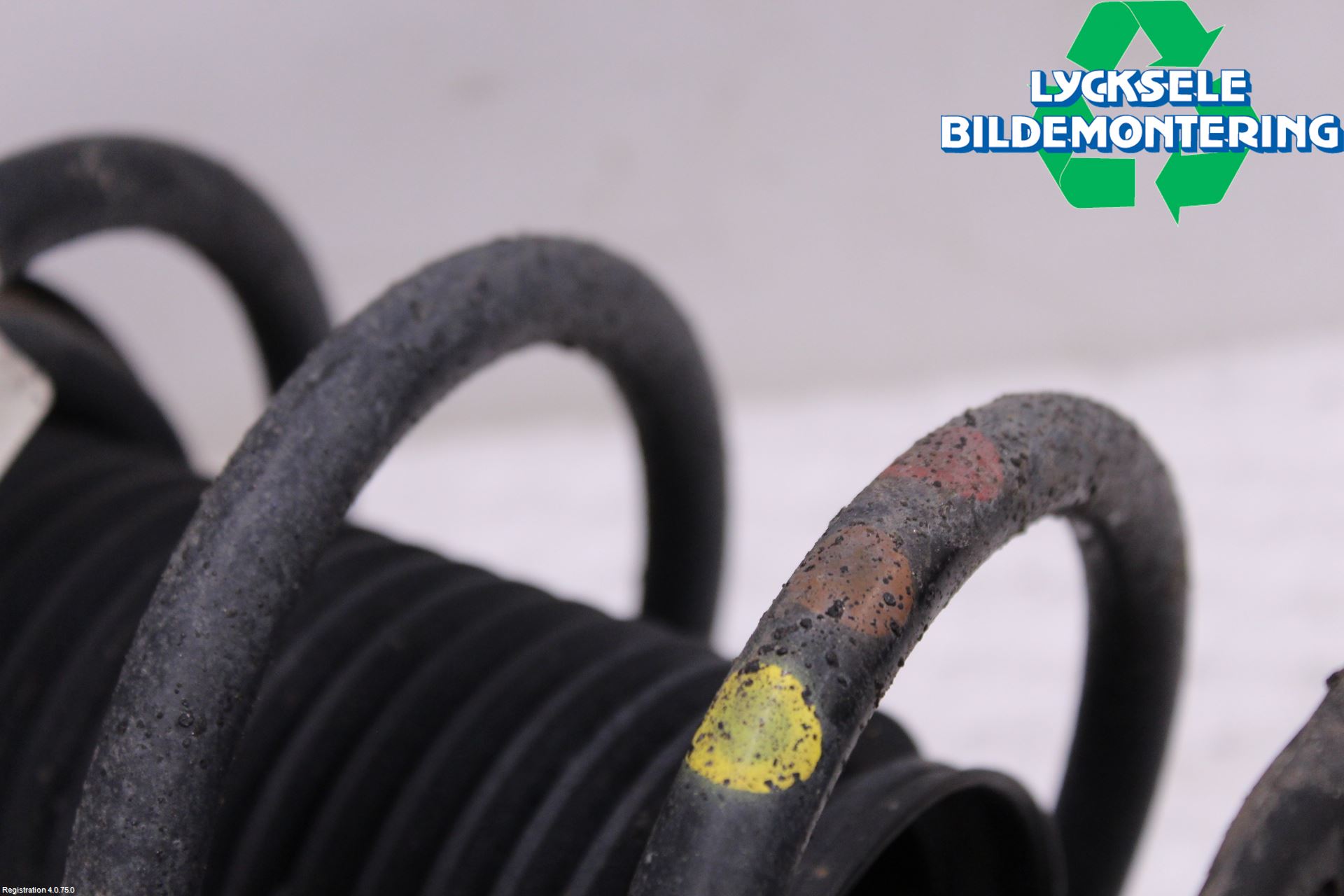 Volkswagen VW TIGUAN 16-24 Fjäderben Fram Höger