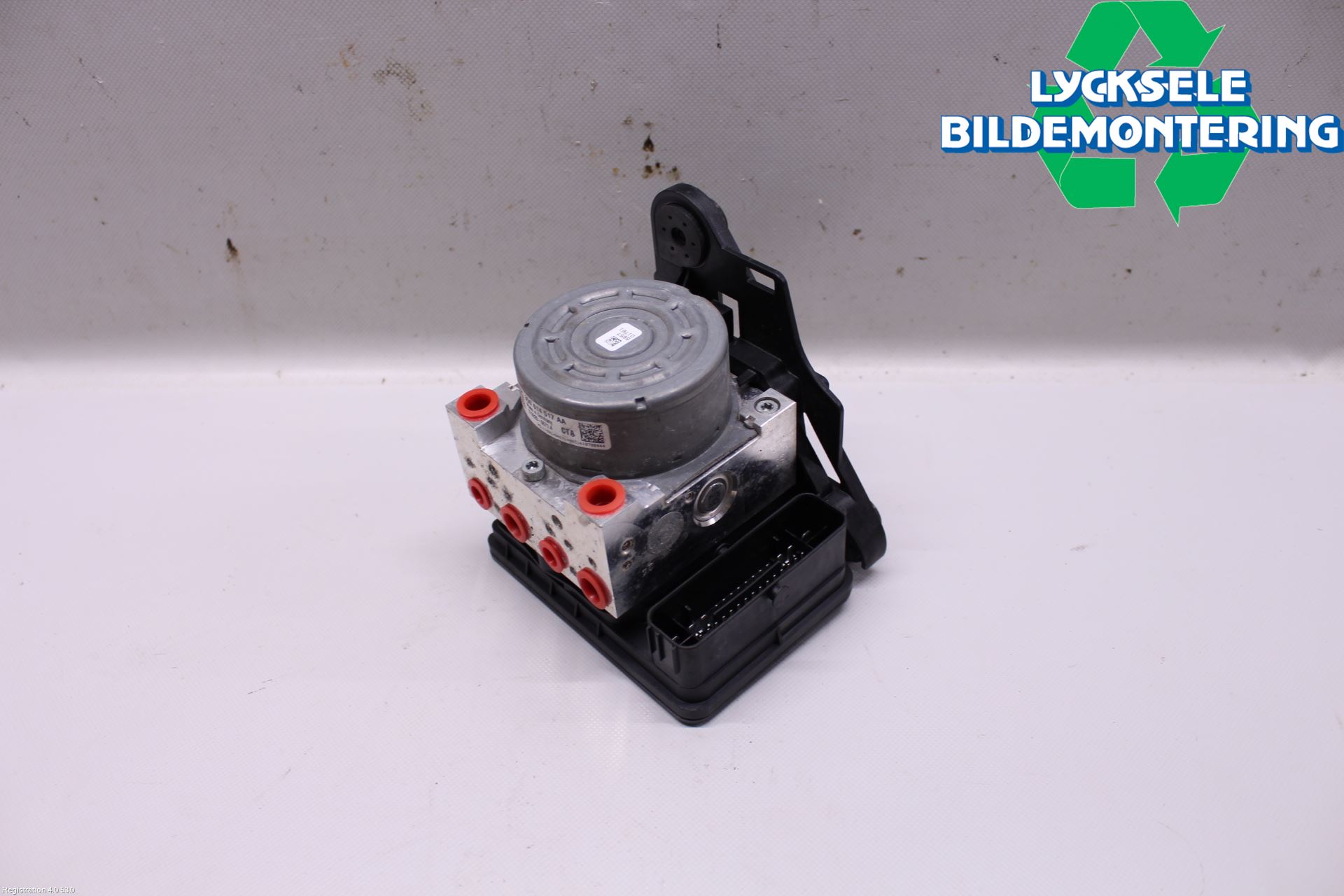 Volkswagen VW PASSAT 15-19 Abs Hydraulaggregat