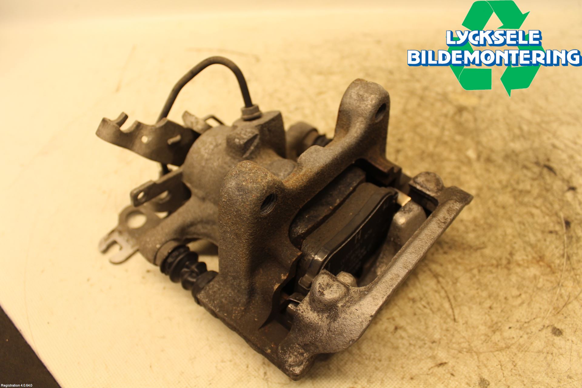 Volkswagen VW CADDY 16-20 Bromsok Bak Höger