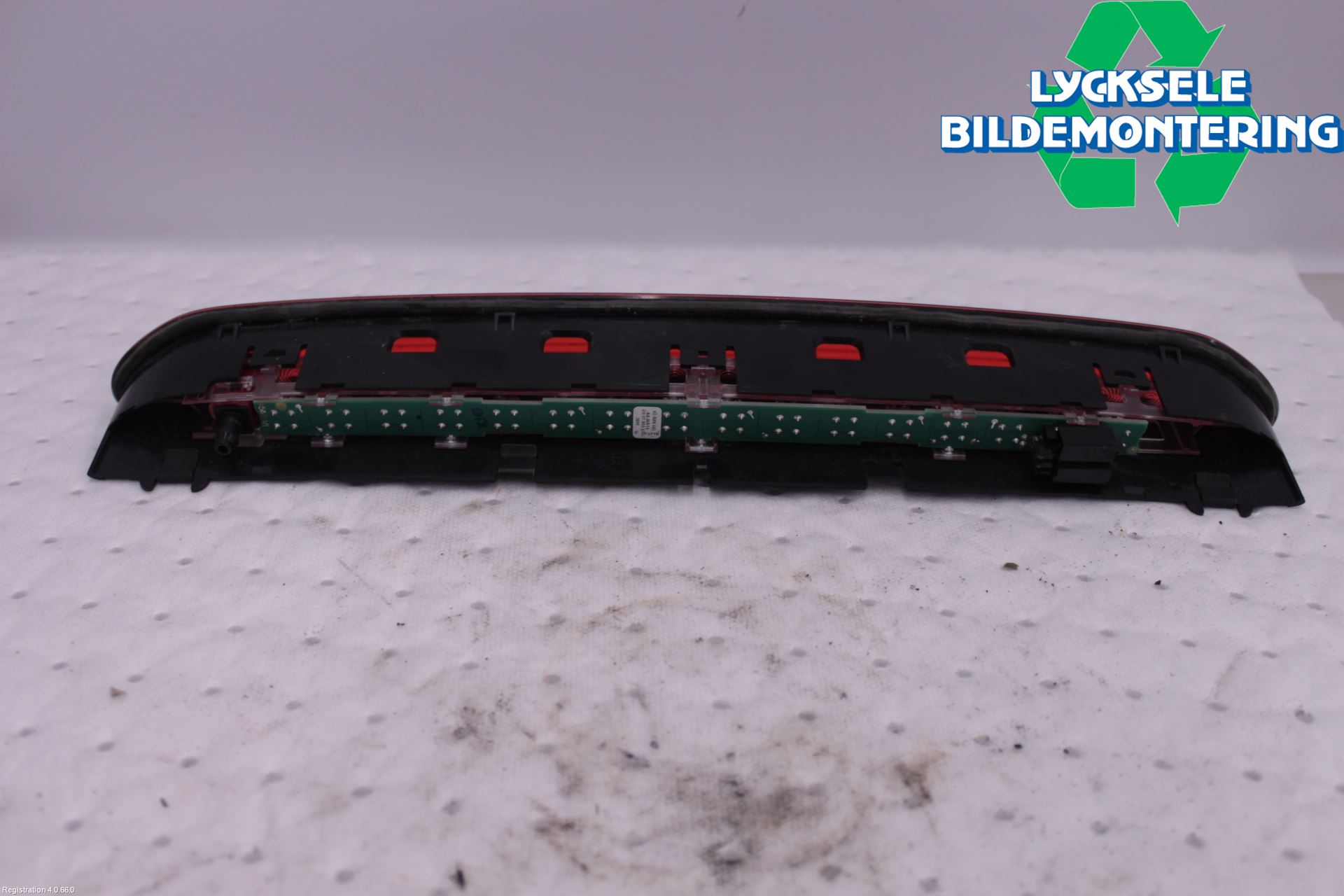 Volkswagen VW TIGUAN 16-24 Bromsljus Bakruta