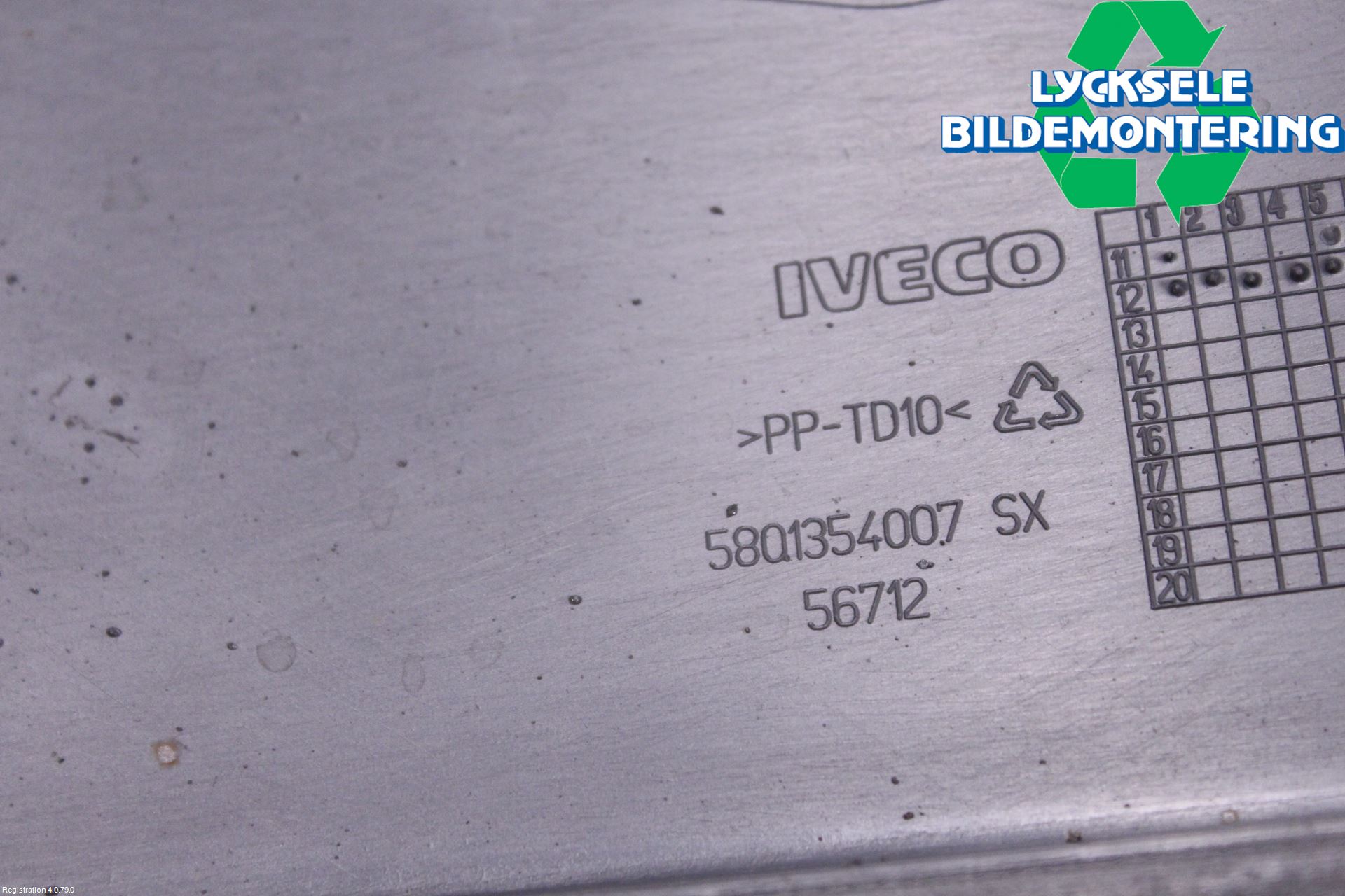 Iveco DAILY 07-13 Stötfångardel Fram Vä