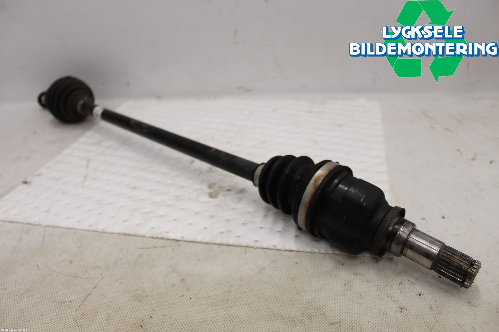 Toyota AYGO 15-21 Drivaxel Fram Höger