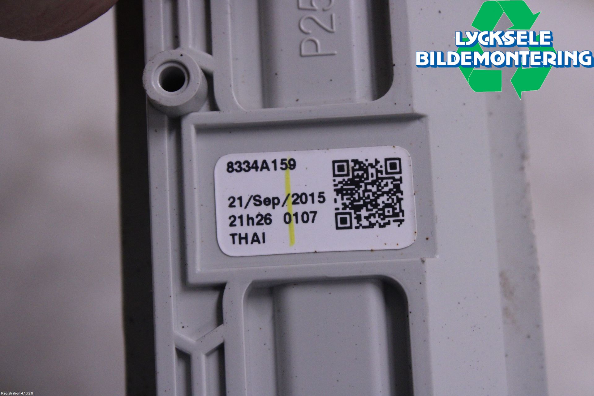Mitsubishi L200 16-23 Bromsljus Bakruta