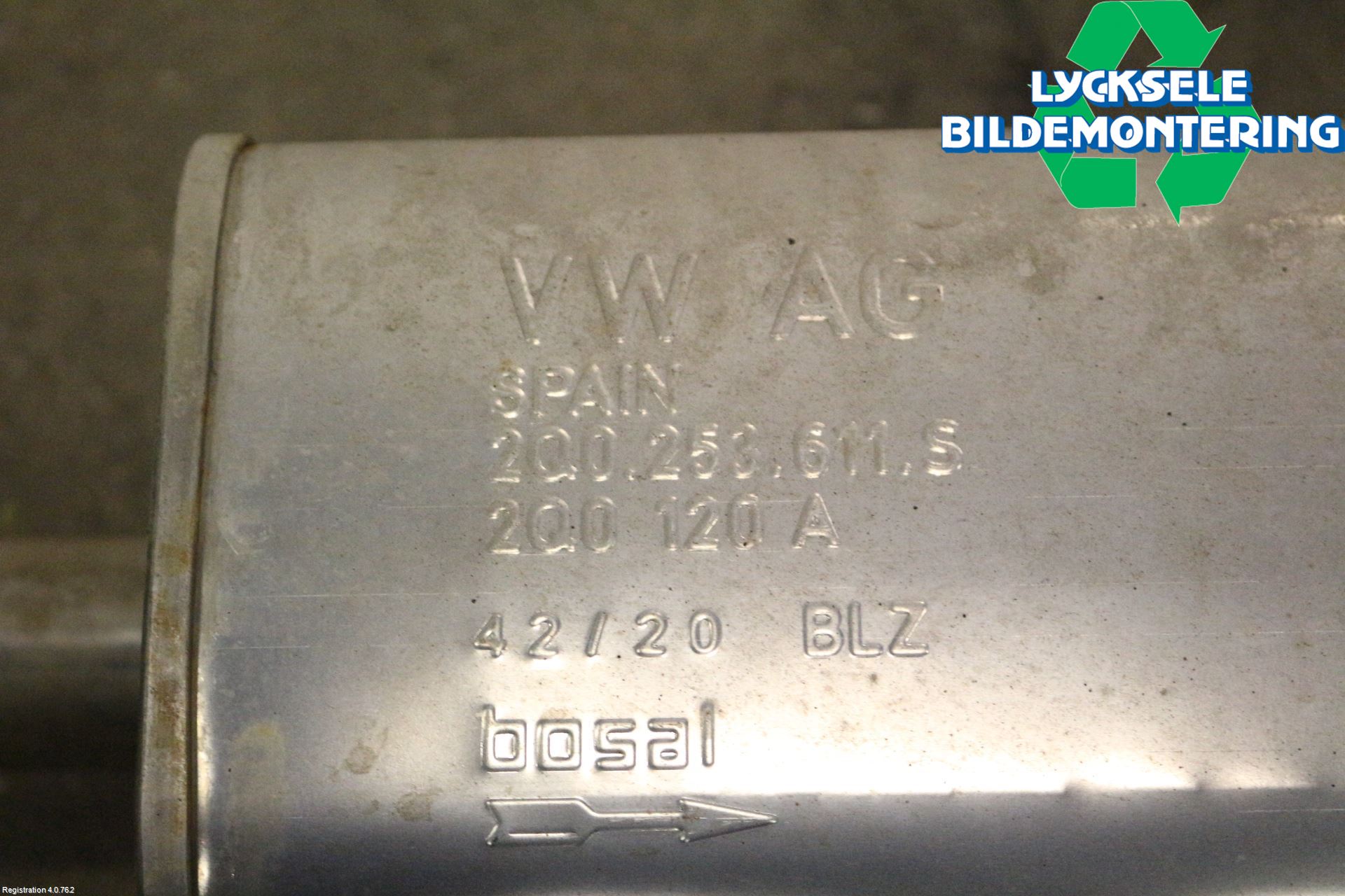 Audi A1 19- Avgas Halvsats