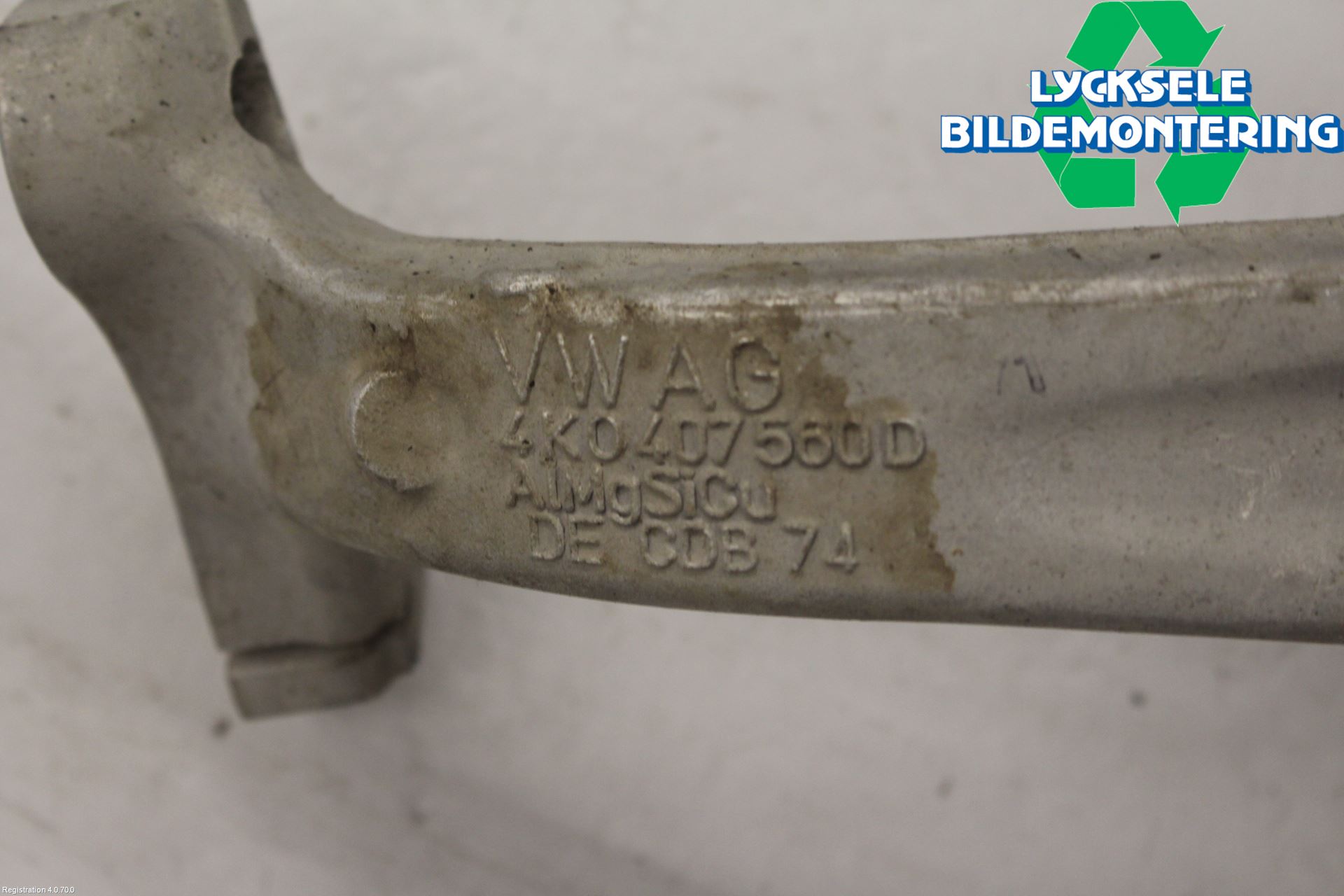 Audi A6 F2/C8 19- Styrspindel Lagerhus Hö