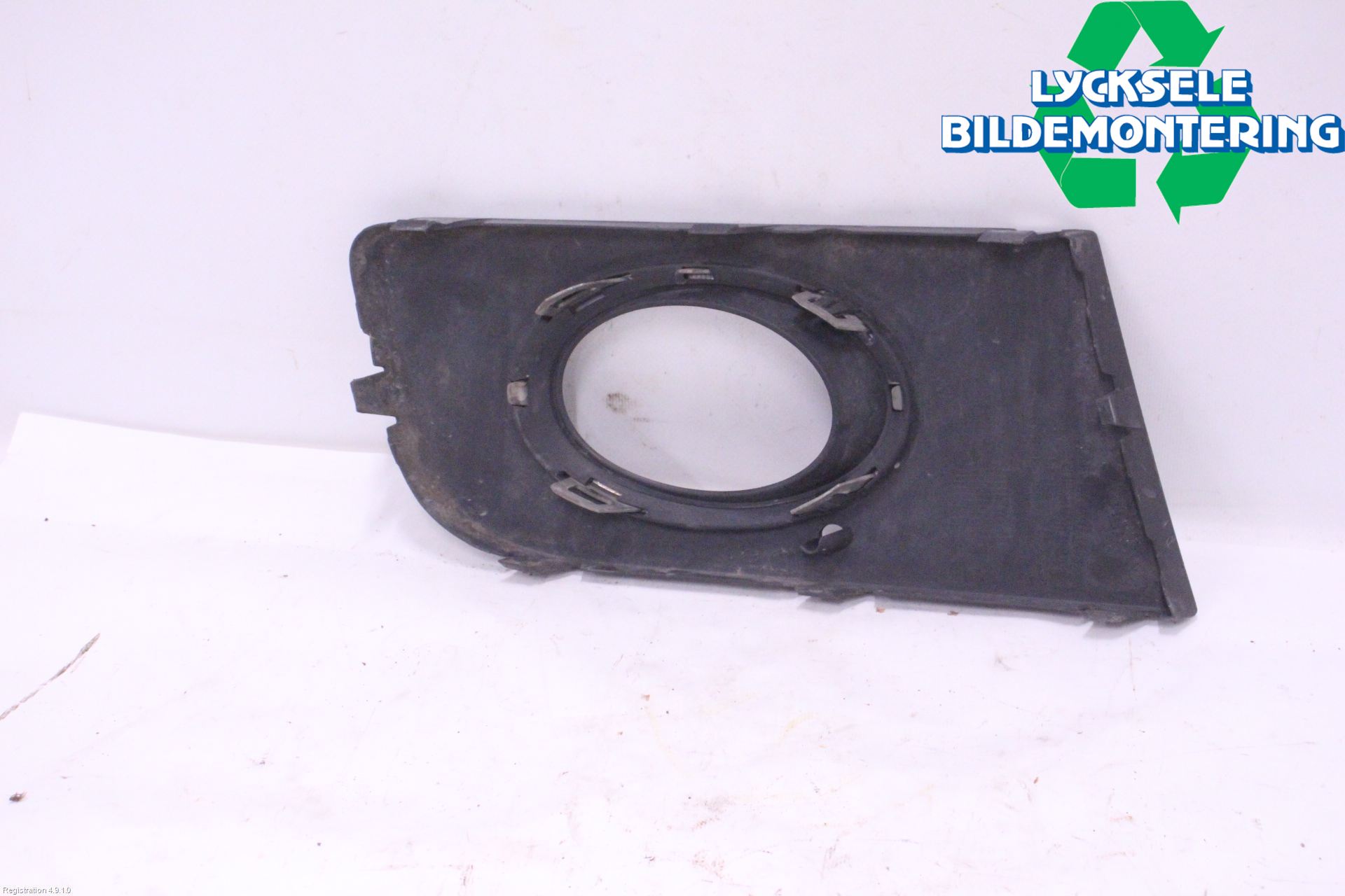 Volkswagen VW AMAROK 2H 10-22 Dimljussarg Fram