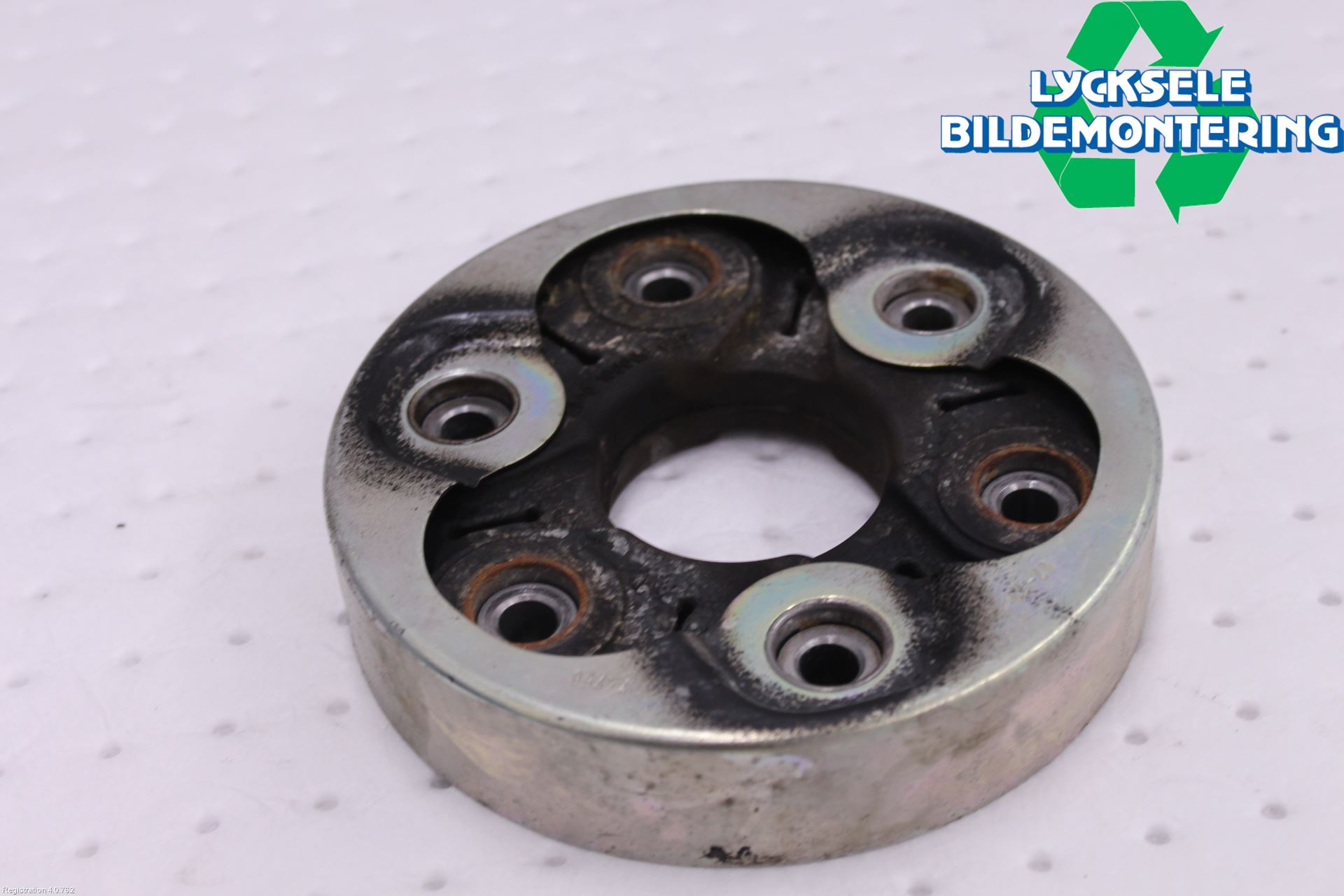 Skoda KODIAQ 17-24 Mellanaxel Gummiknut