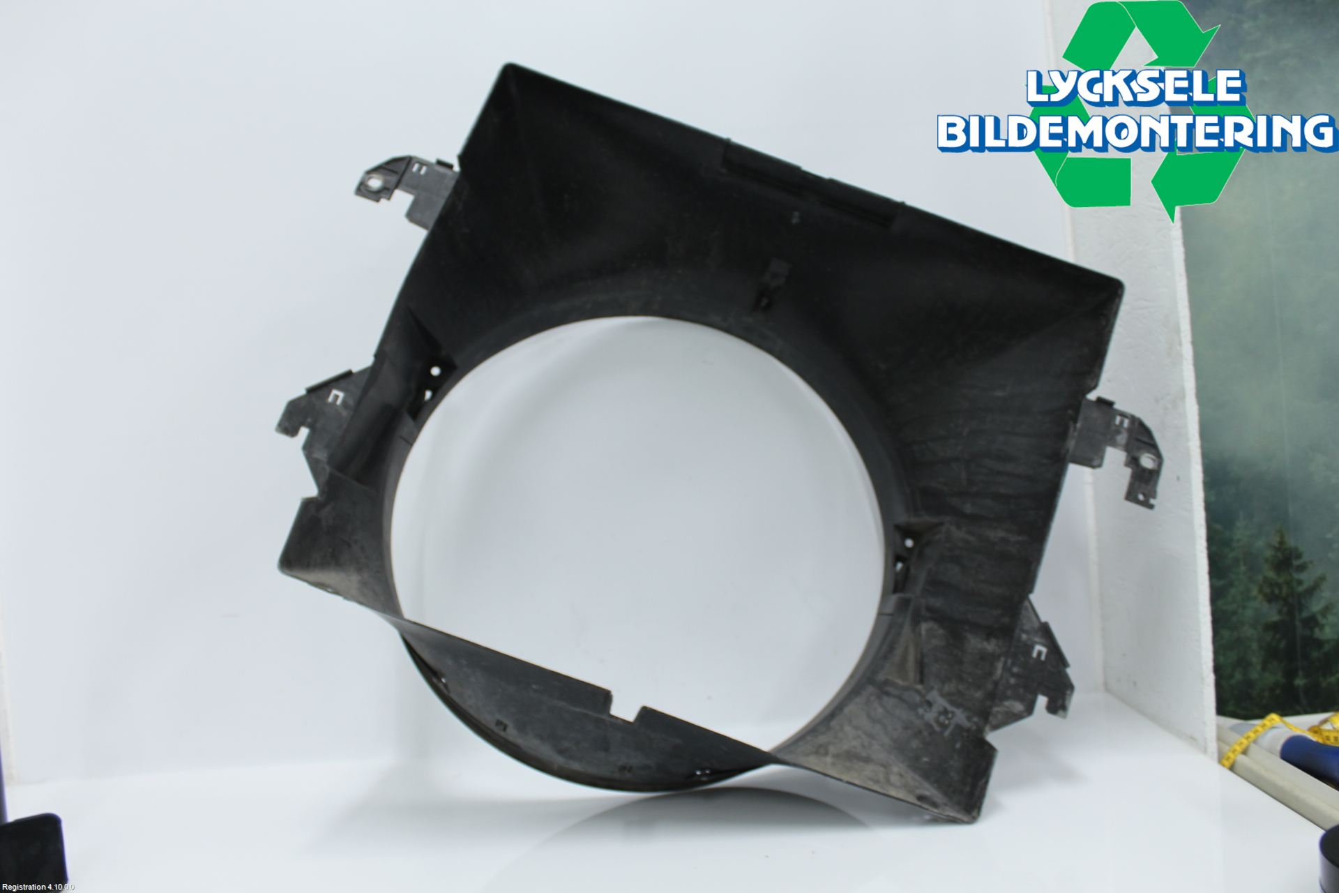 Dodge PICK UP RAM 81- Kylfläktkåpa